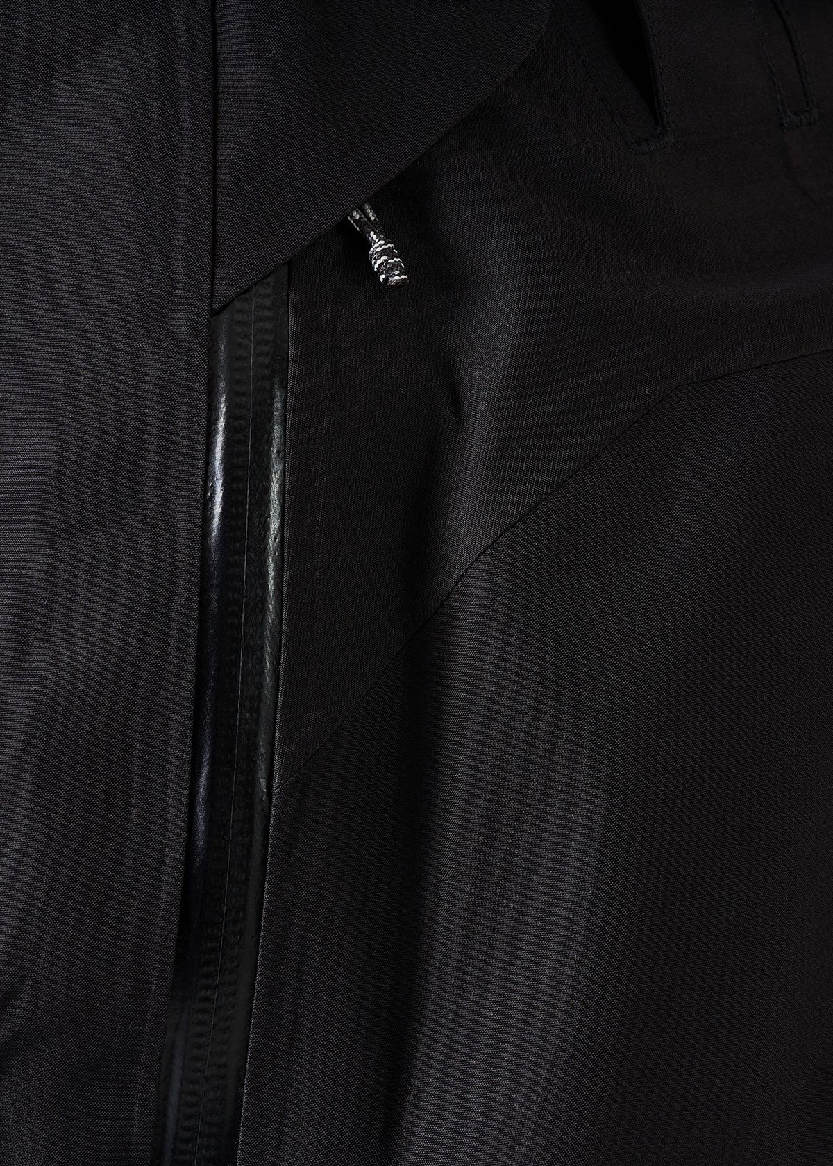  GORE-TEX 3-layer expanded polyethylene (ePE) waterproof protection 