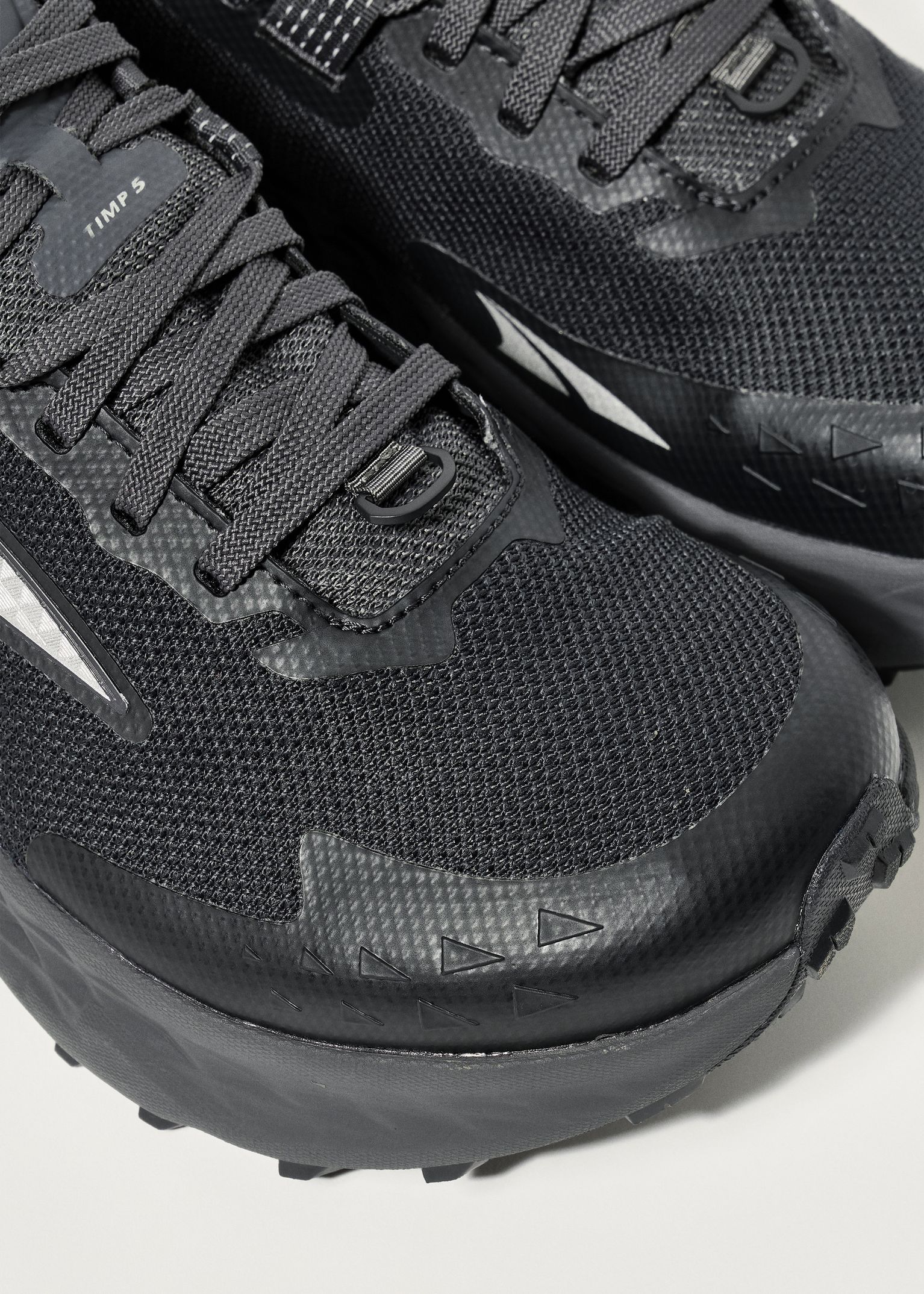 Roomy toe box 