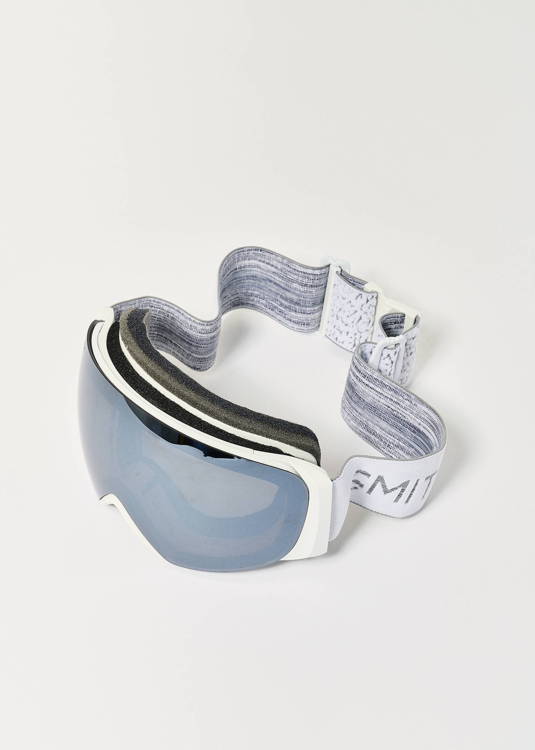 Image - 3 - I/O MAG S White Chunky Knit / ChromaPop Sun Platinum Mirror Goggles