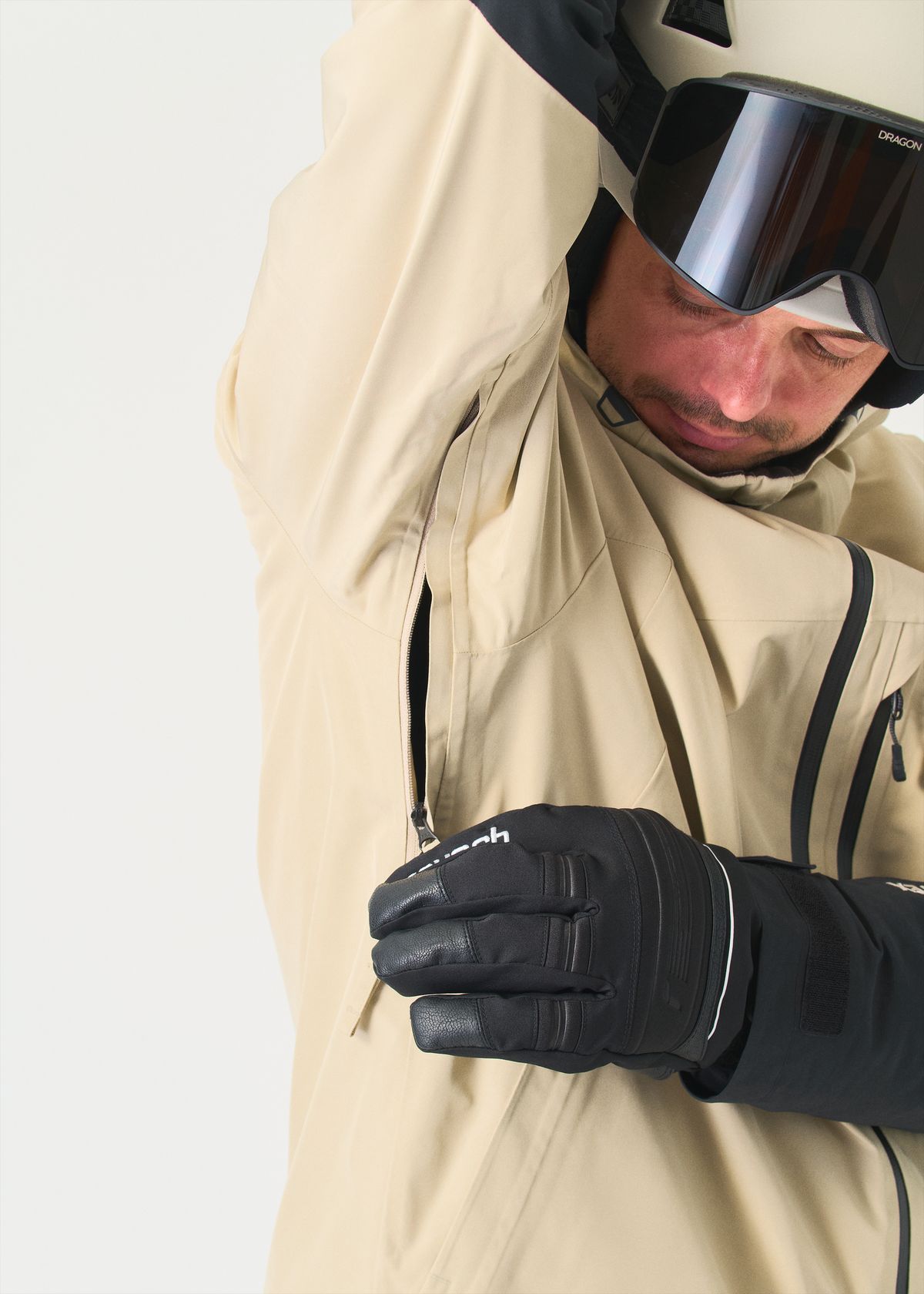 Underarm venting zips