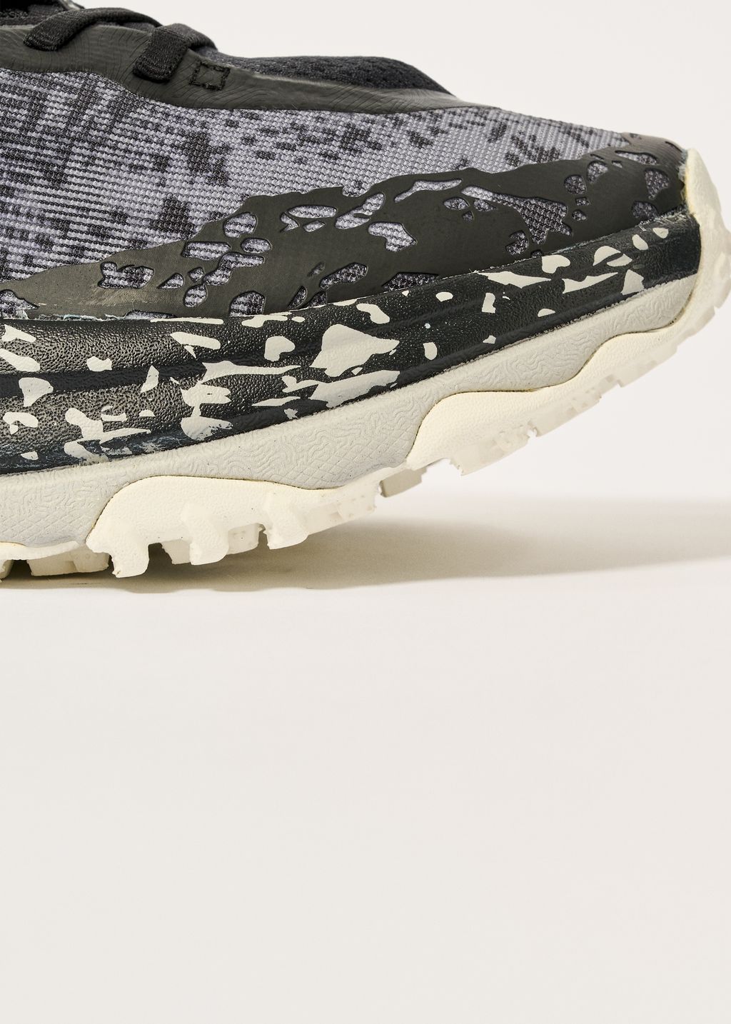 HOKA Speedgoat 6 Trail Running Shoes