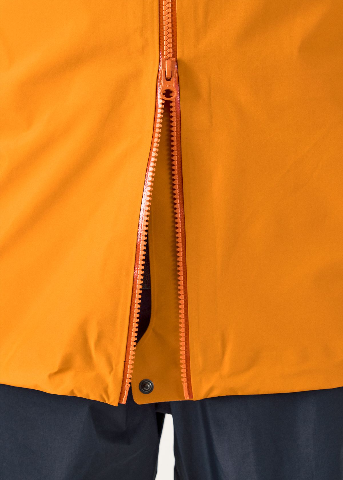  Two-way front zip 