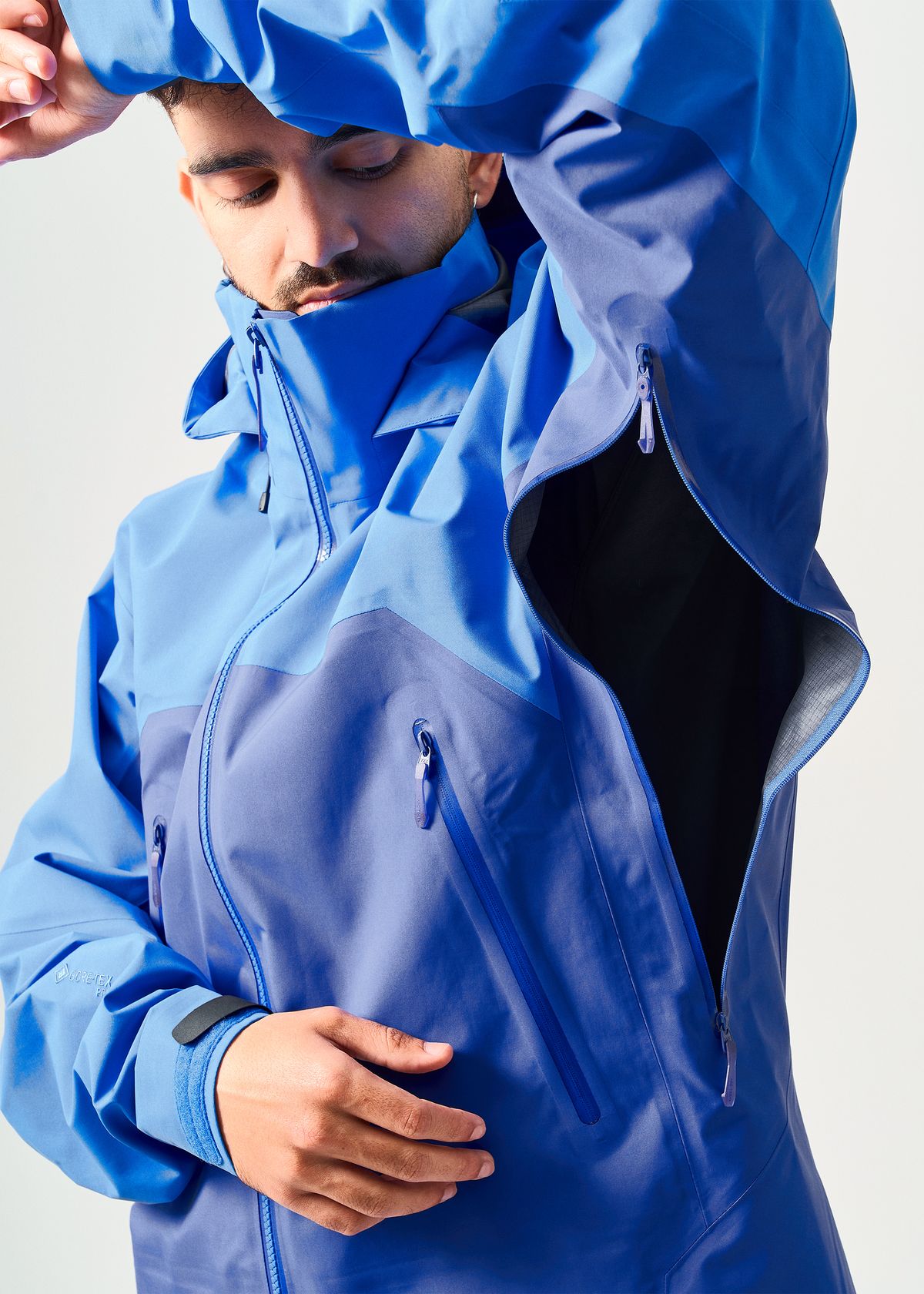 Two-way pit zips