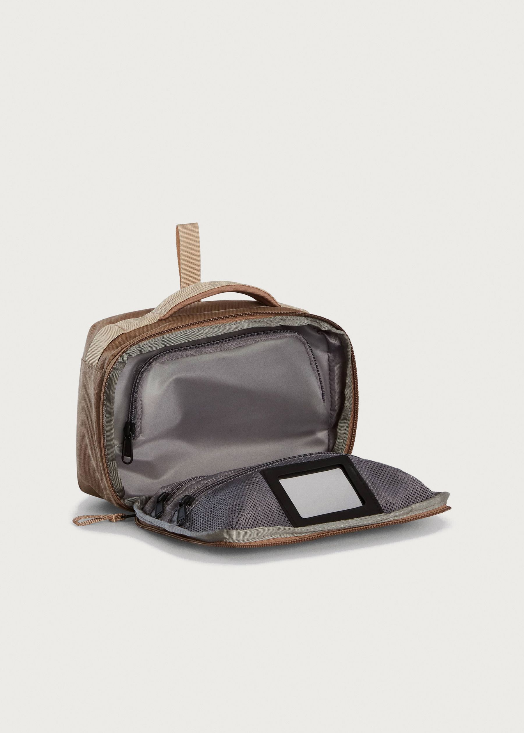 Image - 2 - Base Camp Voyager Toiletry Kit