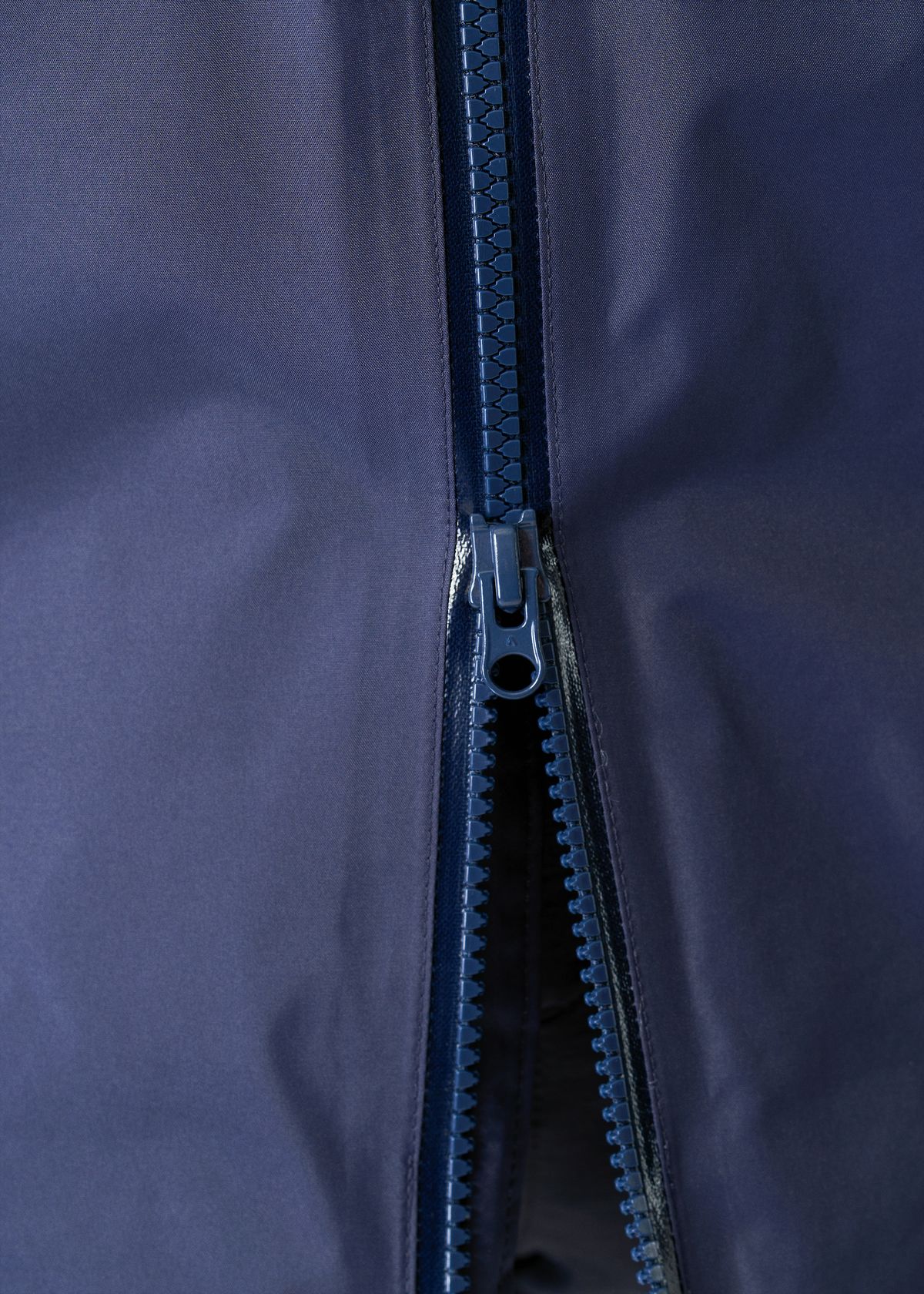 Two-way front zip  