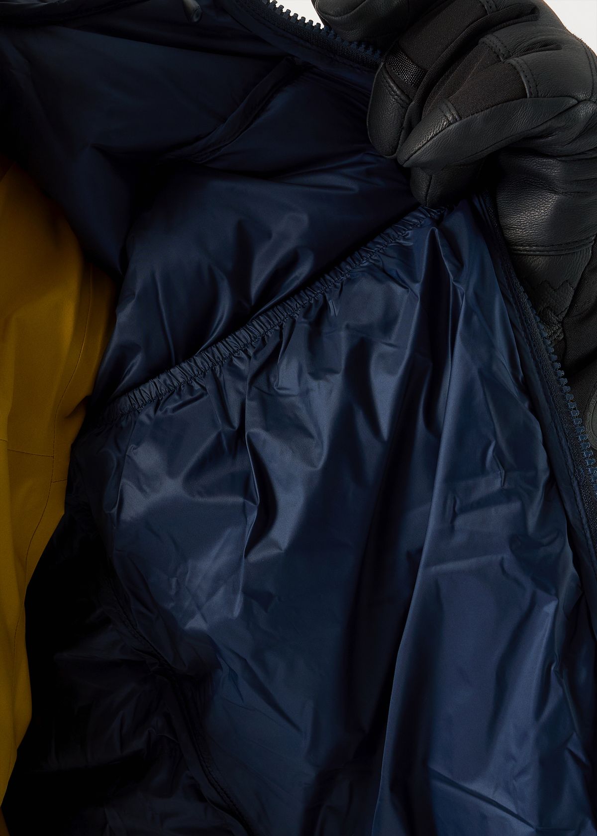 Internal drop pockets