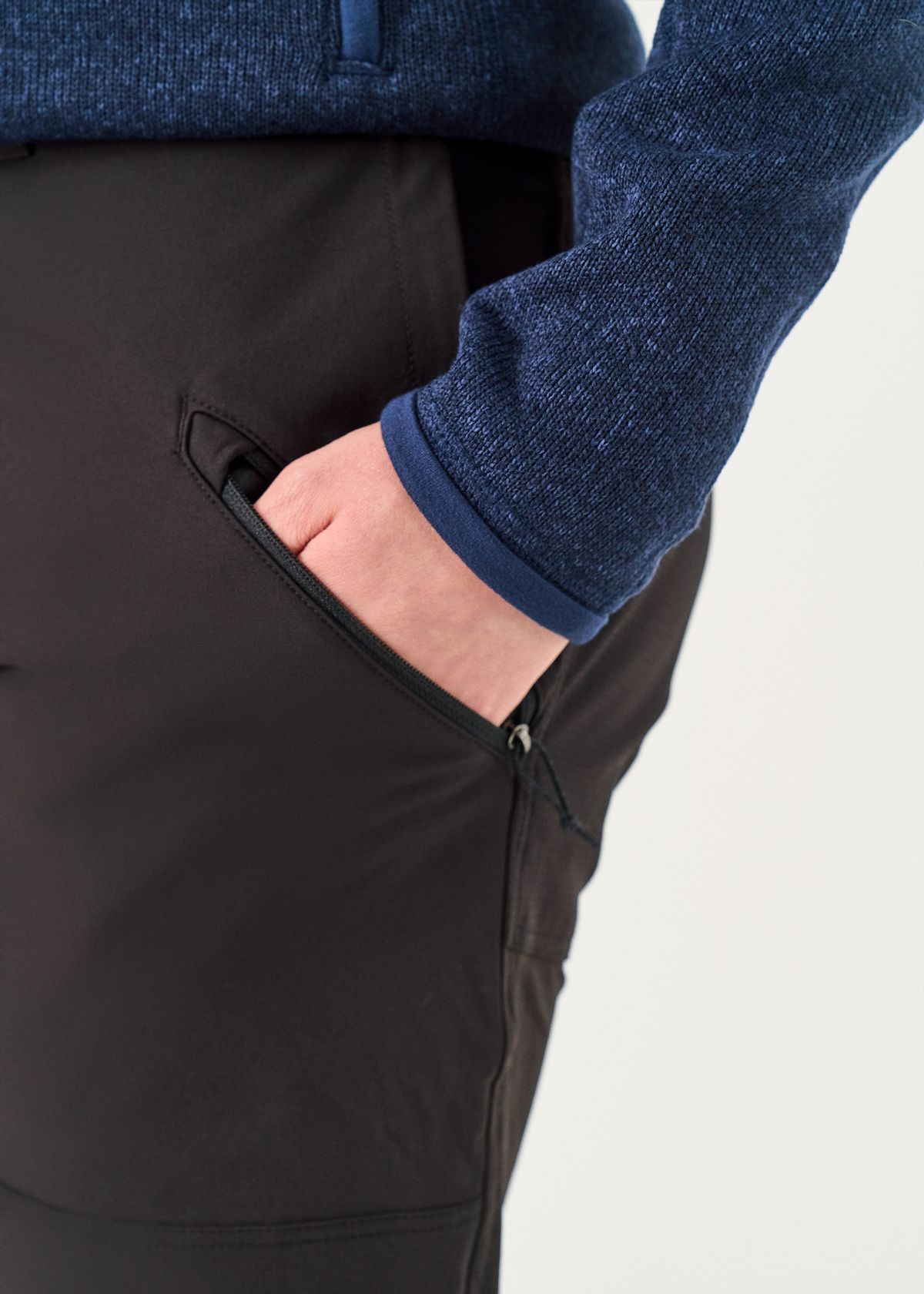 Zipped thigh pockets