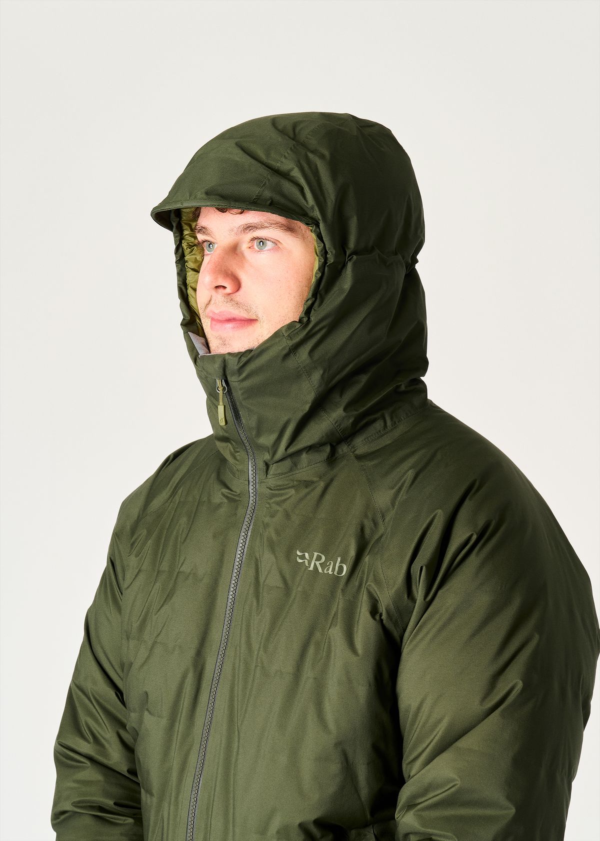   Adjustable insulated hood 