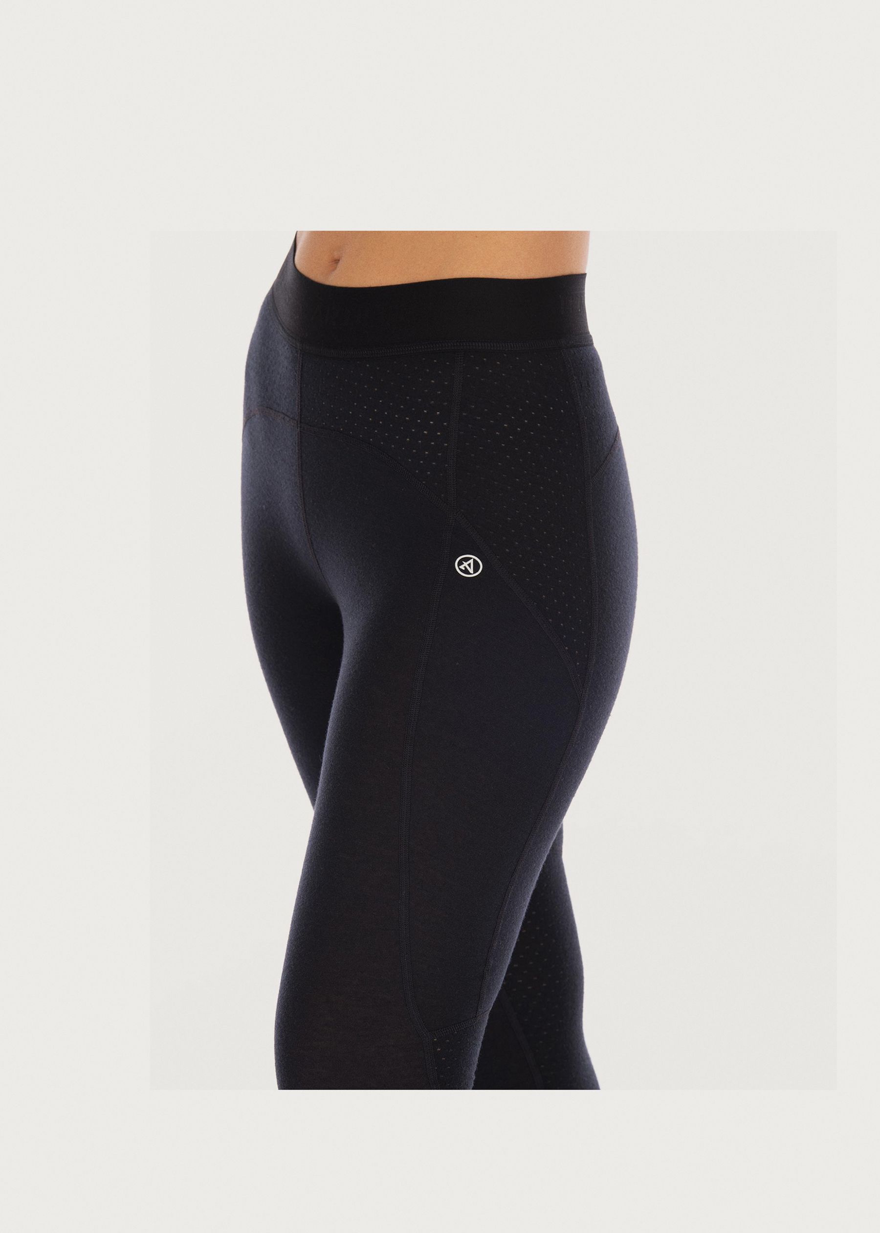 Image - 1 - Dark Horse 185 Zoned Merino Leggings