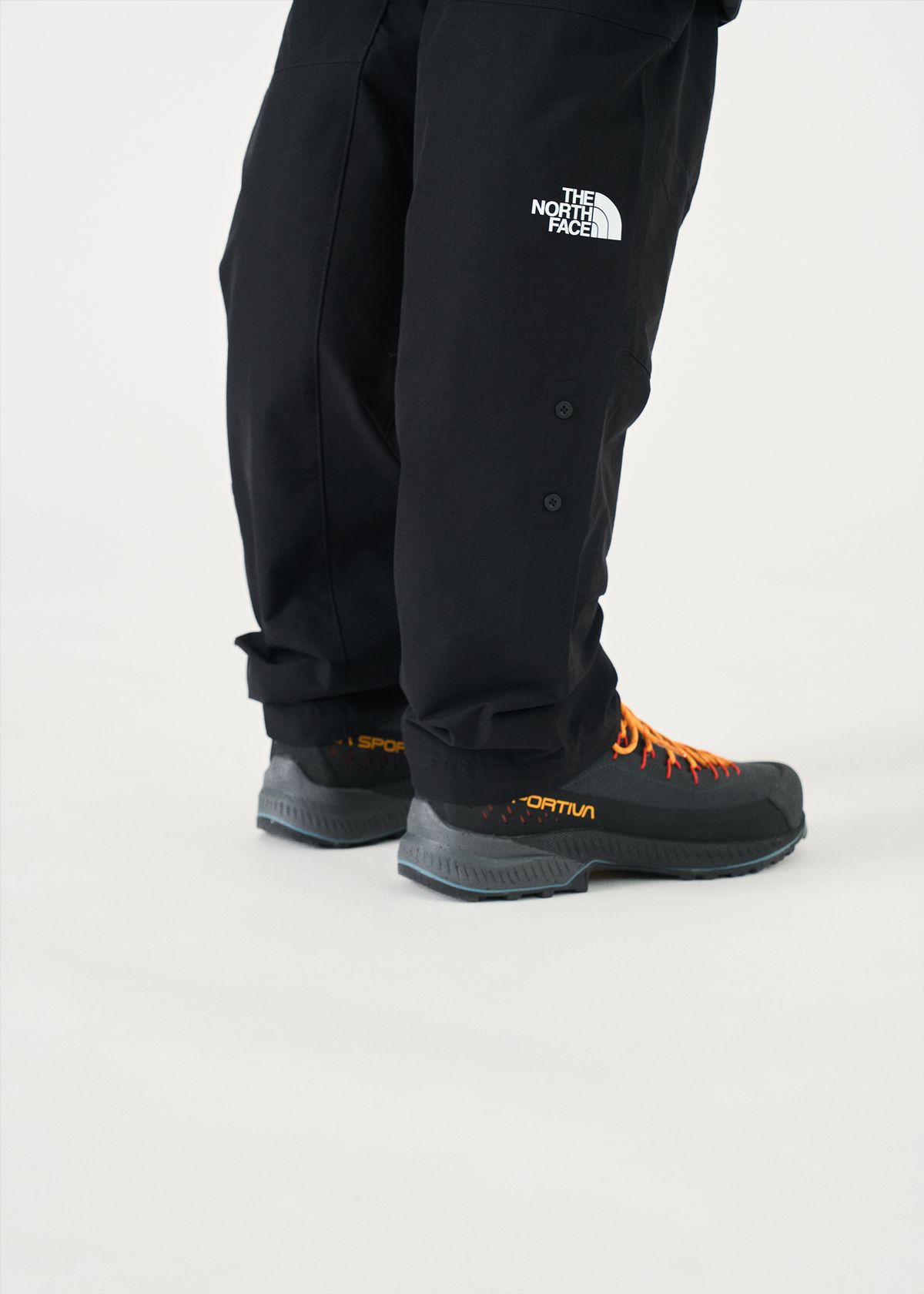  FlashDry moisture management technology