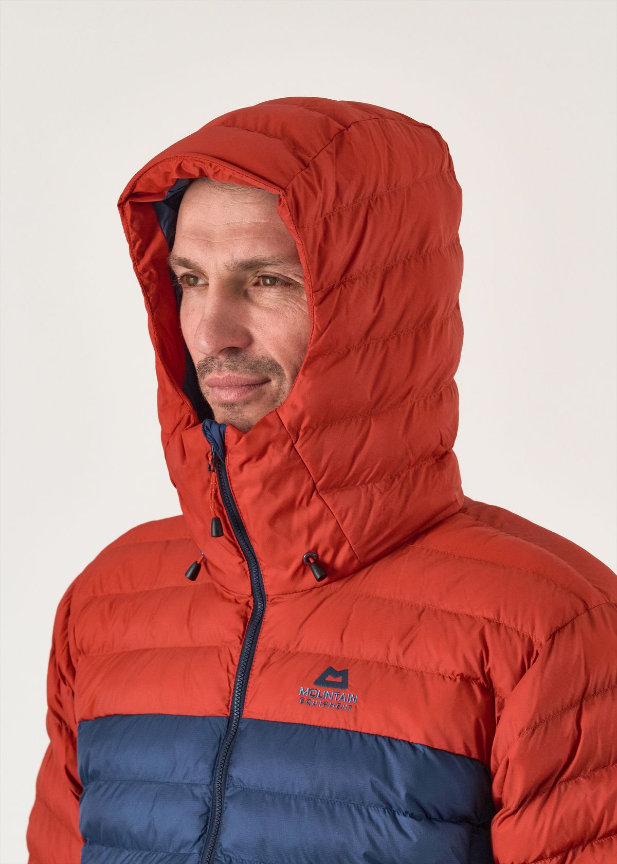Adjustable Mountain hood     
