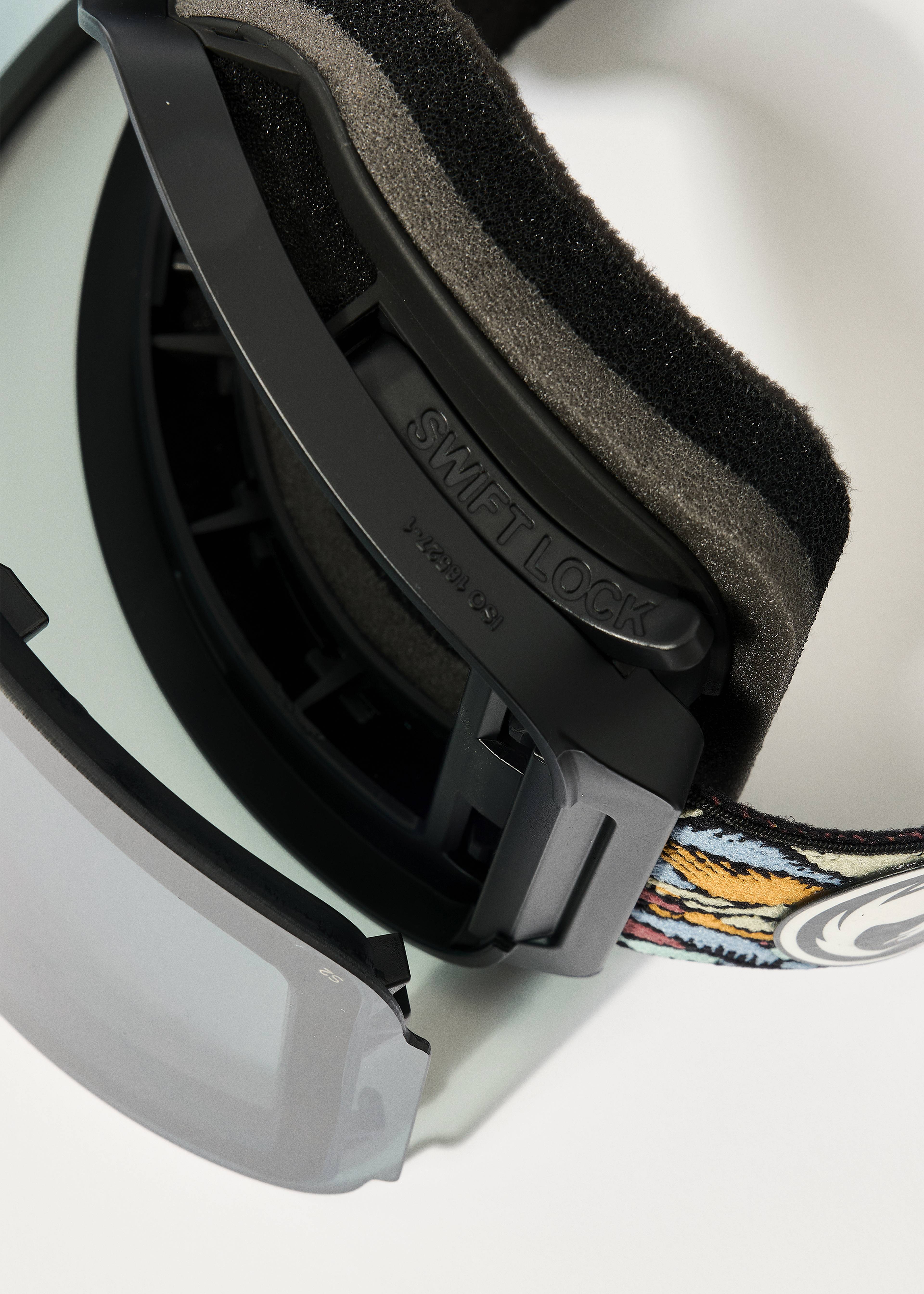Dragon NFX MAG Gigi Ruf Signature / Lumalens Dark Smoke Goggles