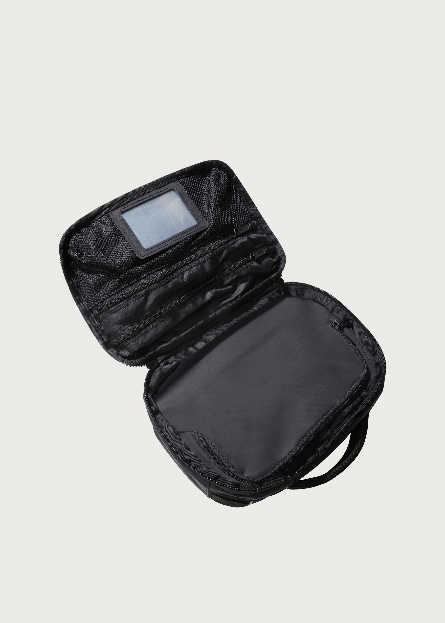 Image - 2 - Base Camp Voyager Toiletry Kit