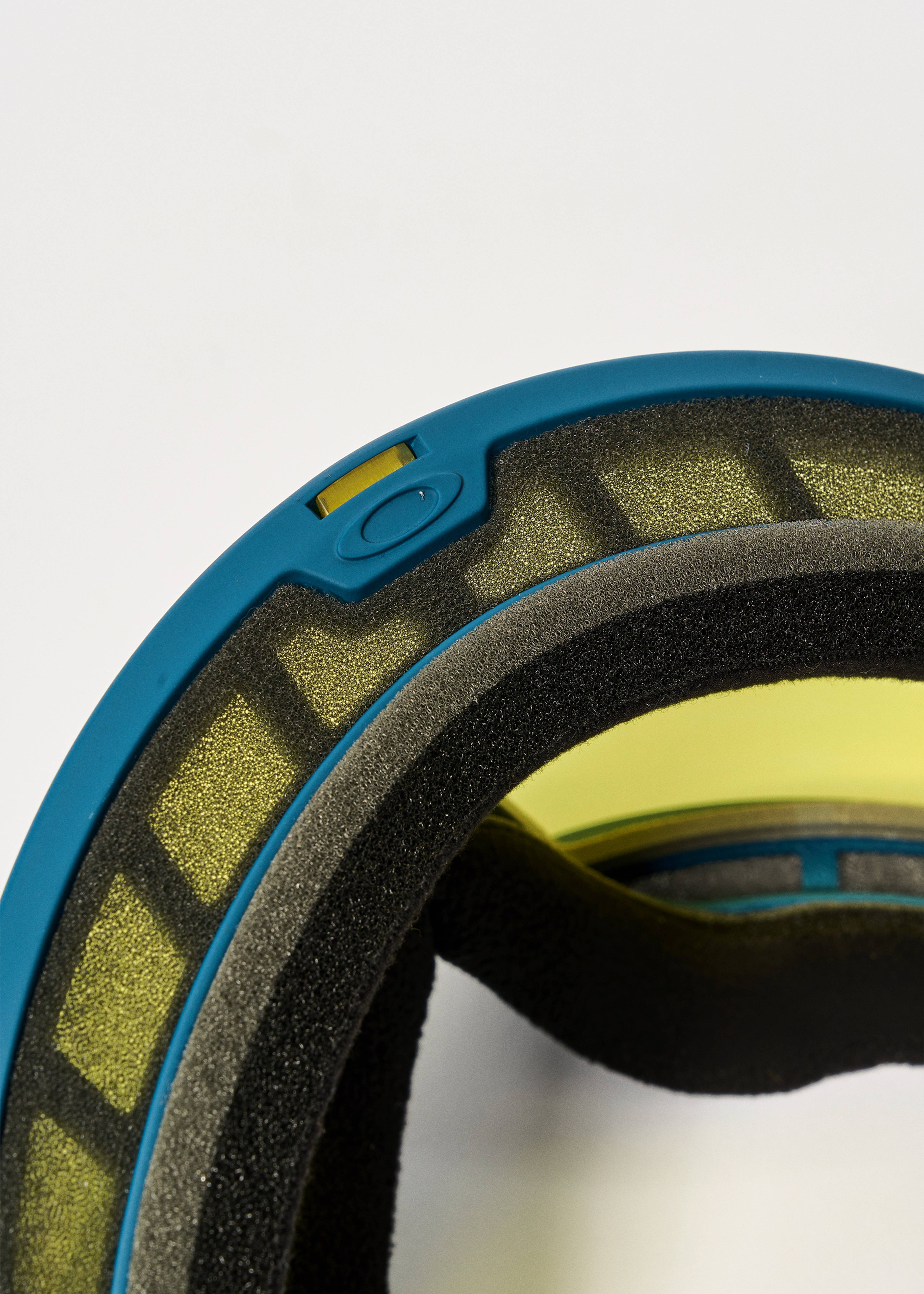 Oakley Target Line L Matte Poseidon / High Intensity Yellow Goggles