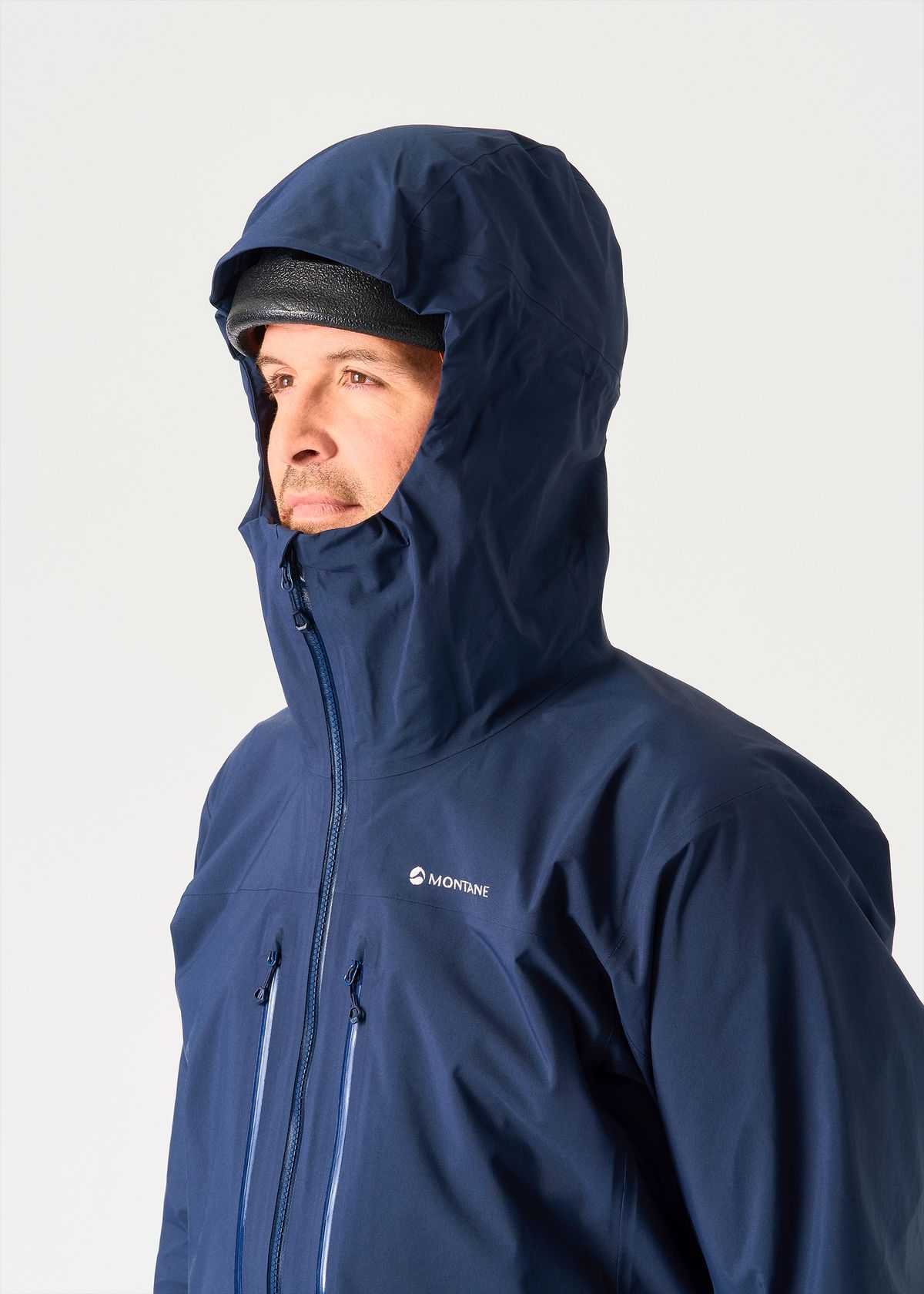 Helmet compatible Pivot 3 hood