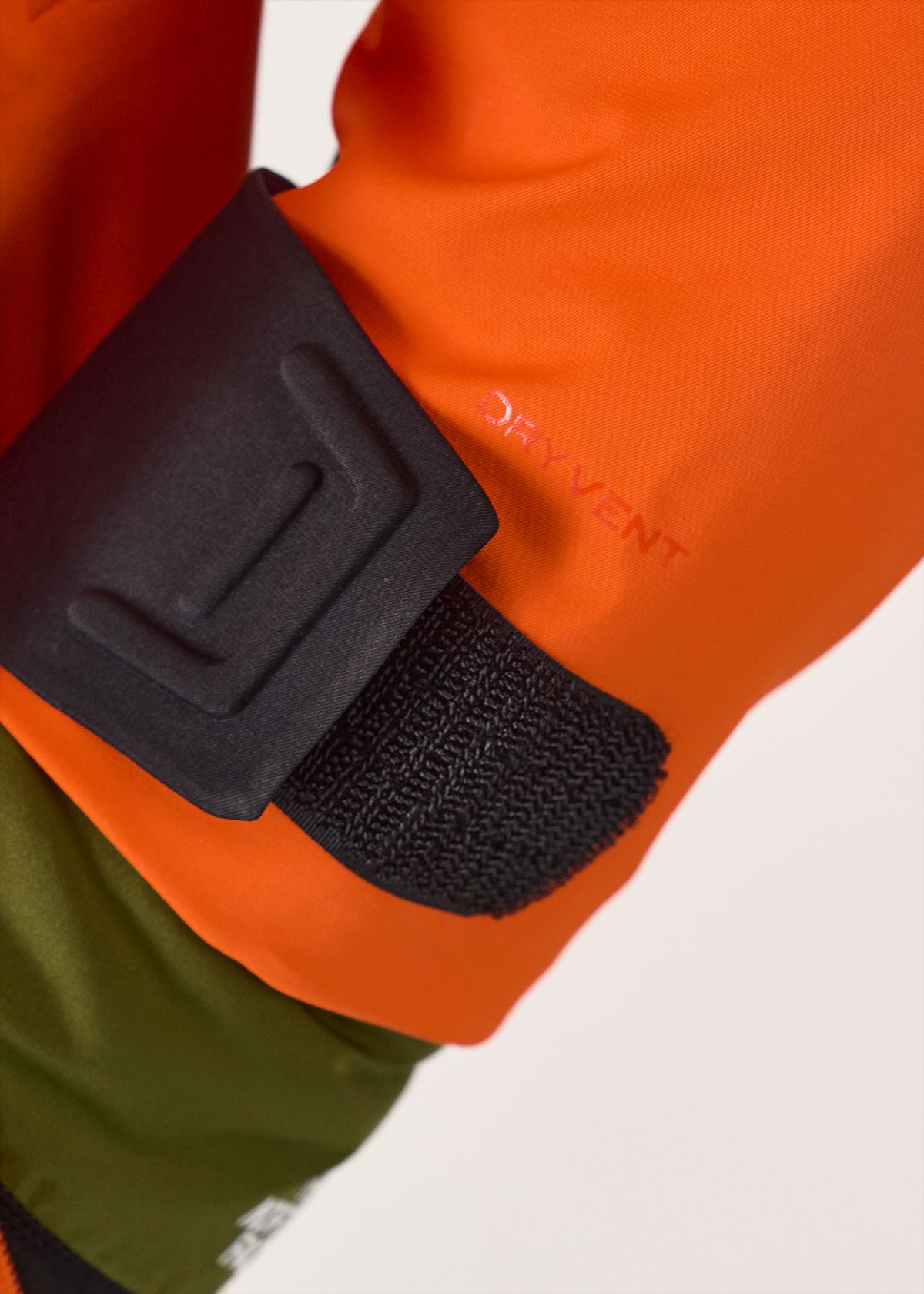 4-Way Stretch DryVent