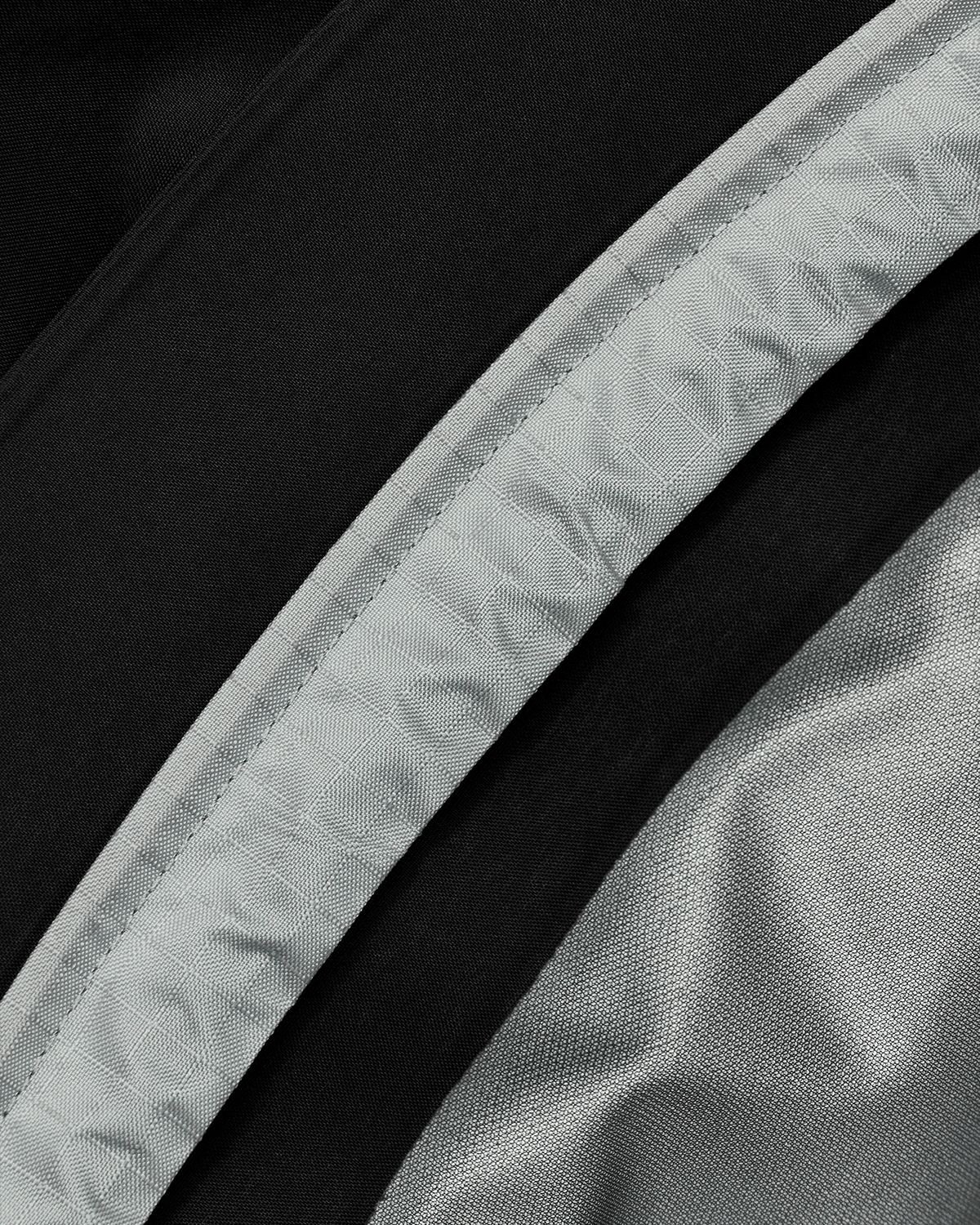 Embedded RECCO reflector