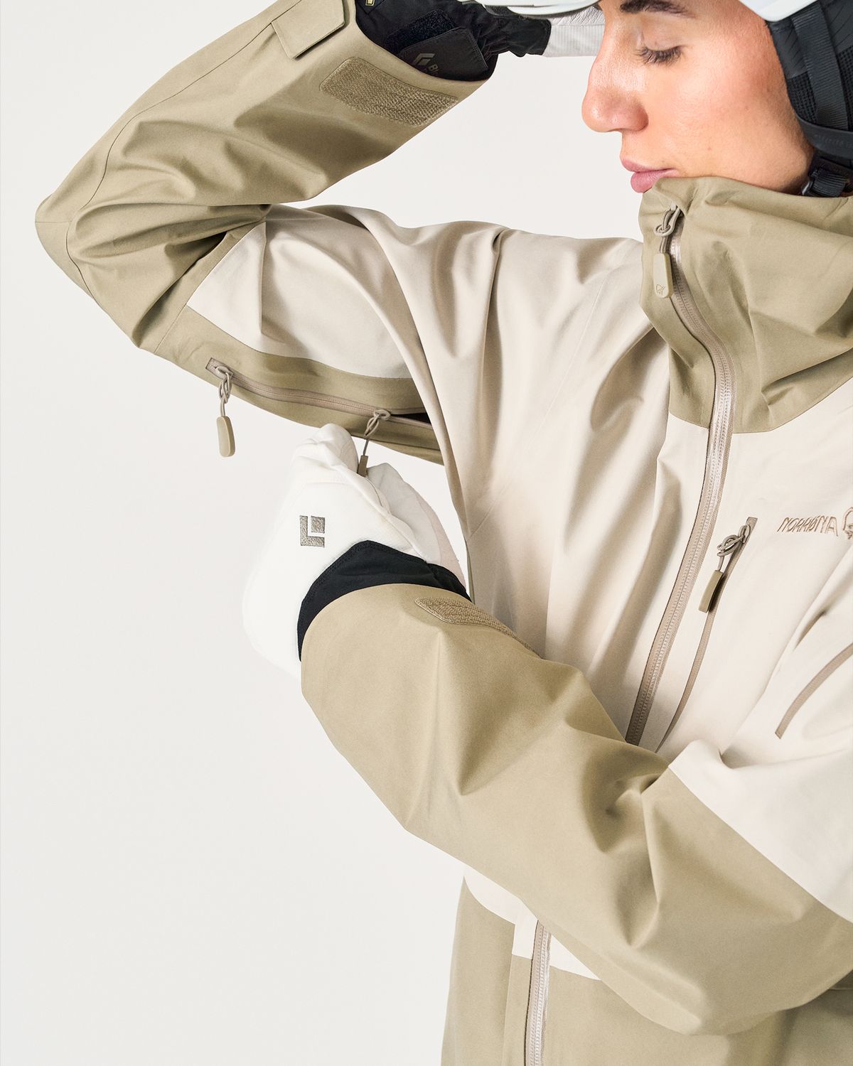 Underarm Venting Zips