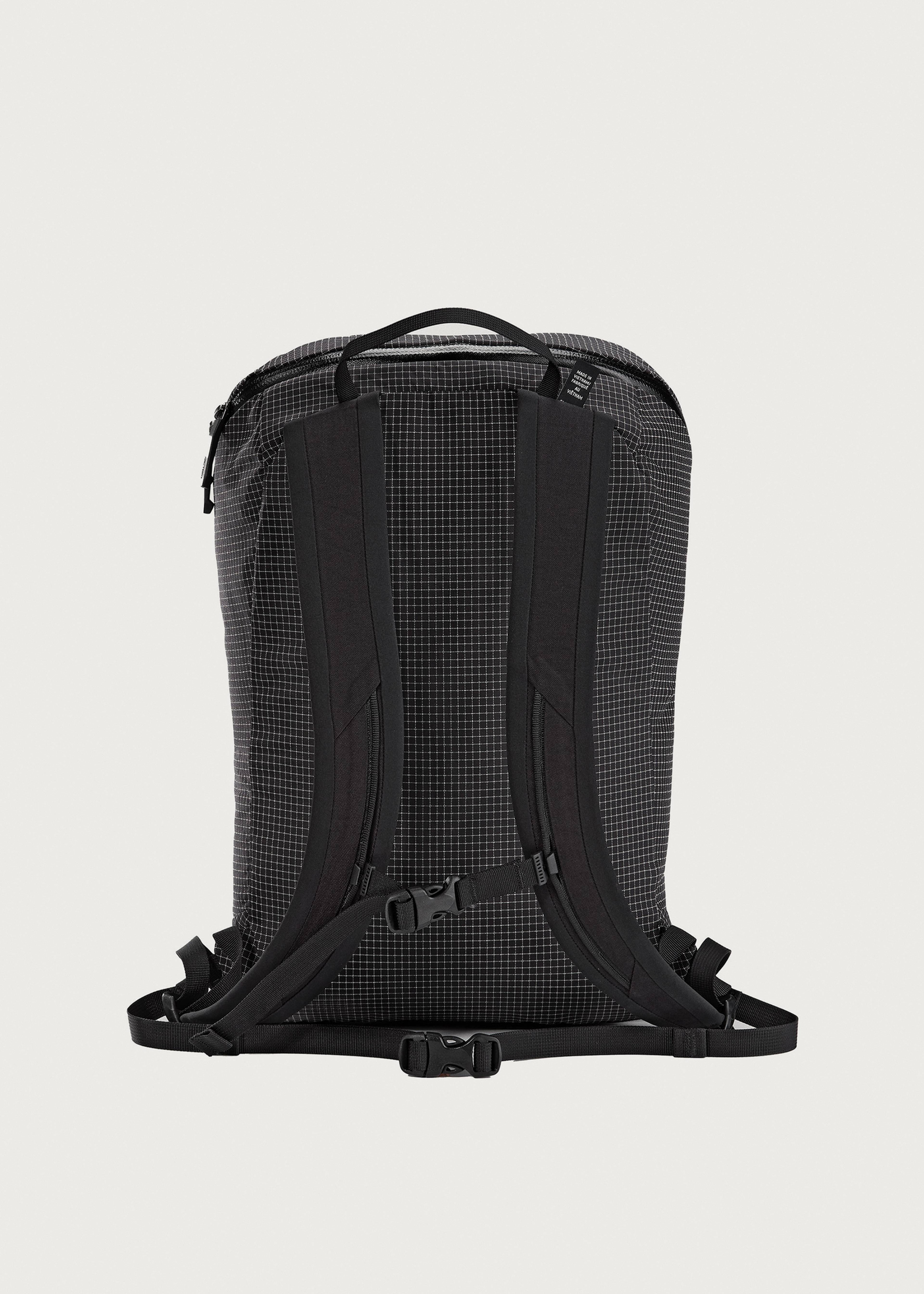 新品　ARC'TERYX　Konseal Backpack　リュックバッグパック Arc'teryx Konseal 15 Backpack