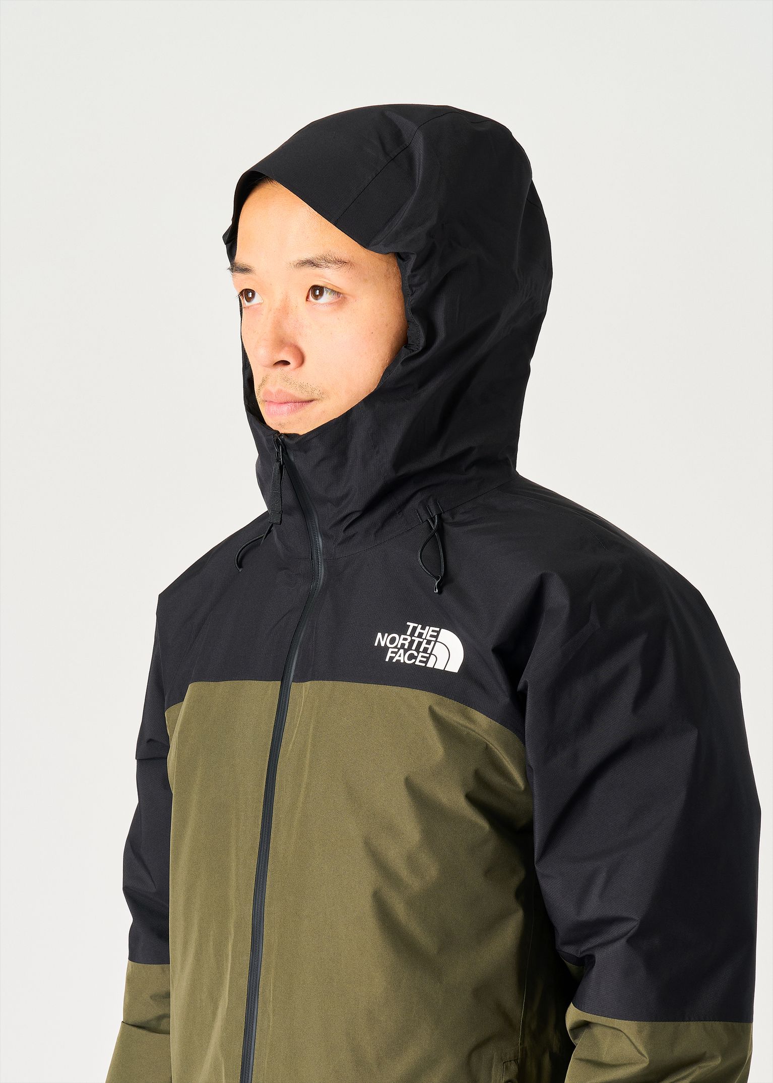  Adjustable hood 