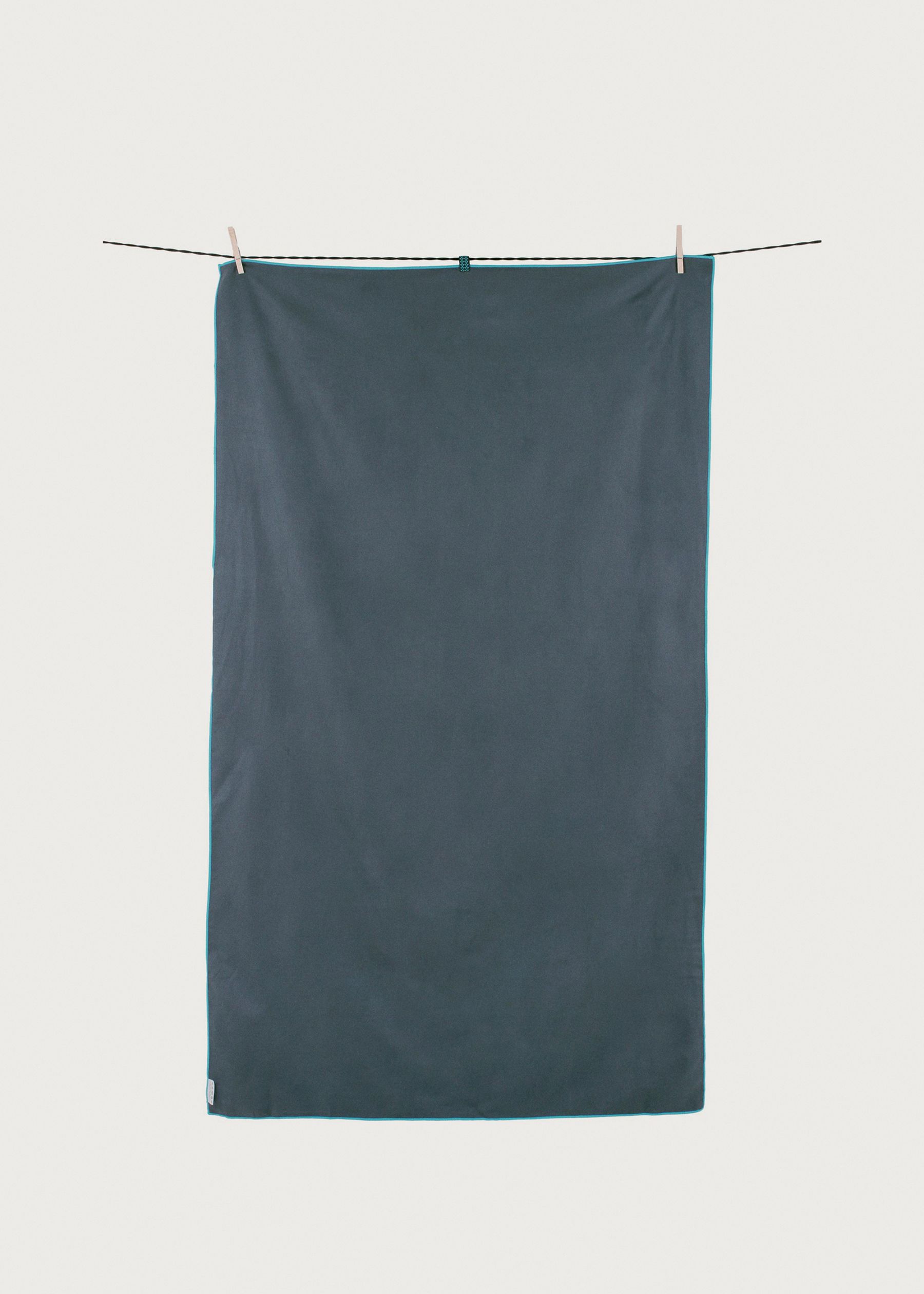 Image - 1 - Recycled SoftFibre Trek Towel - Giant