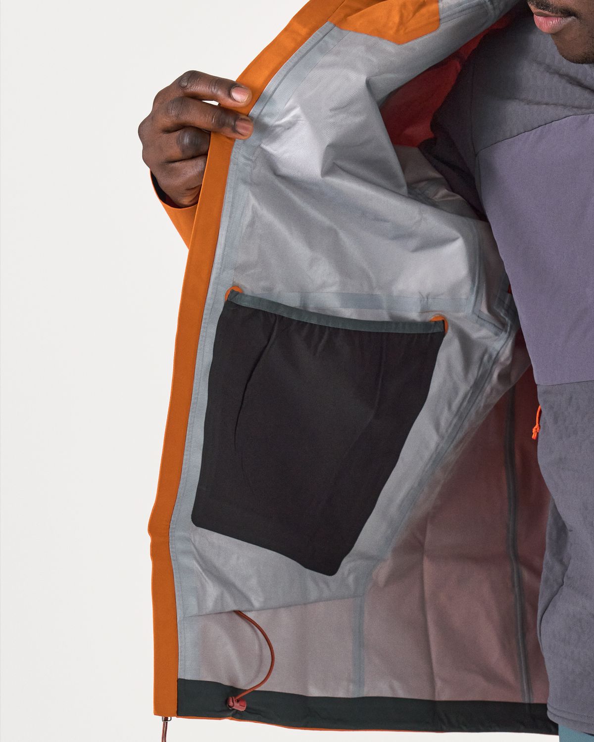  Internal drop pocket 