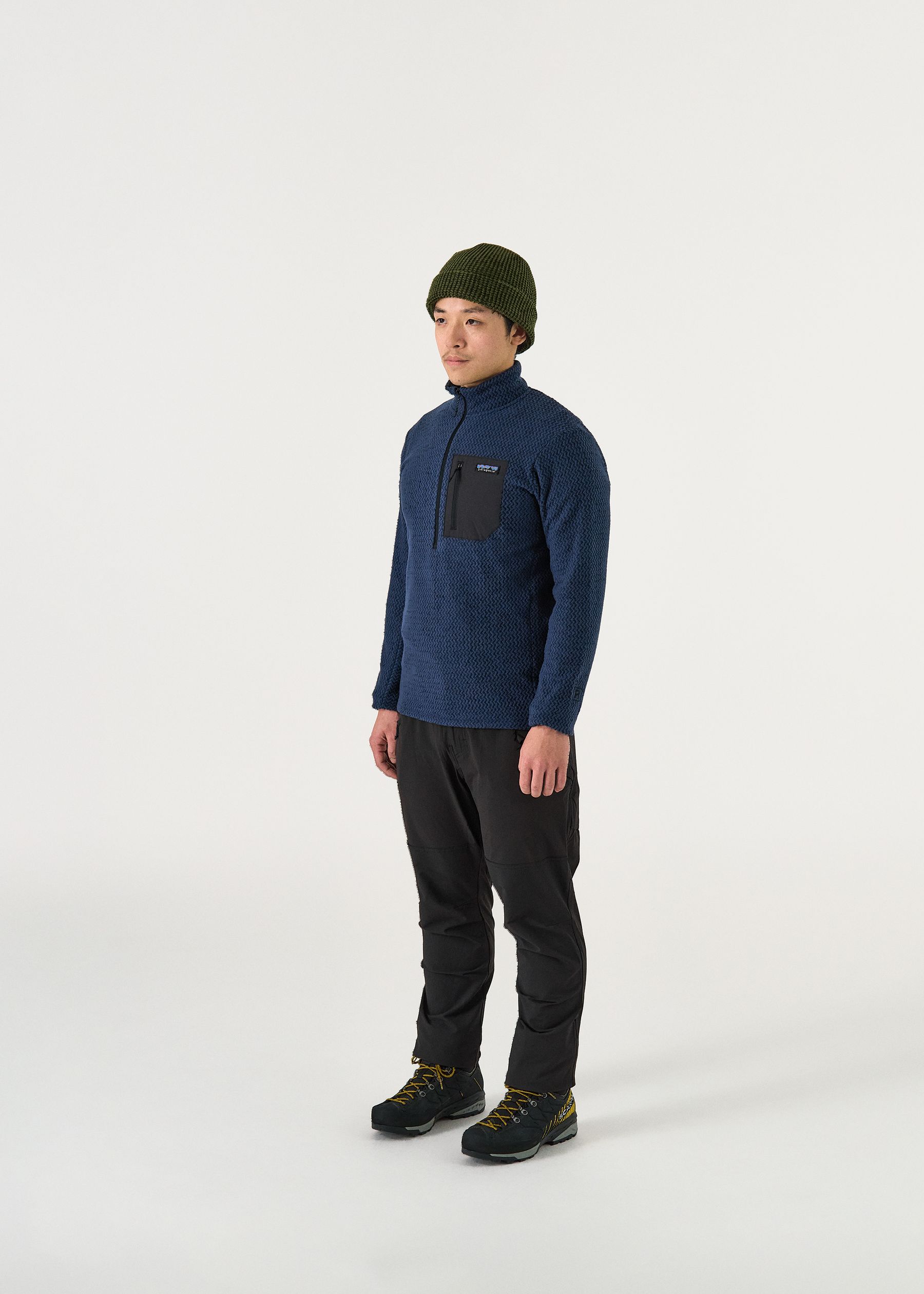 Image - 2 - R1 Air Zip Neck