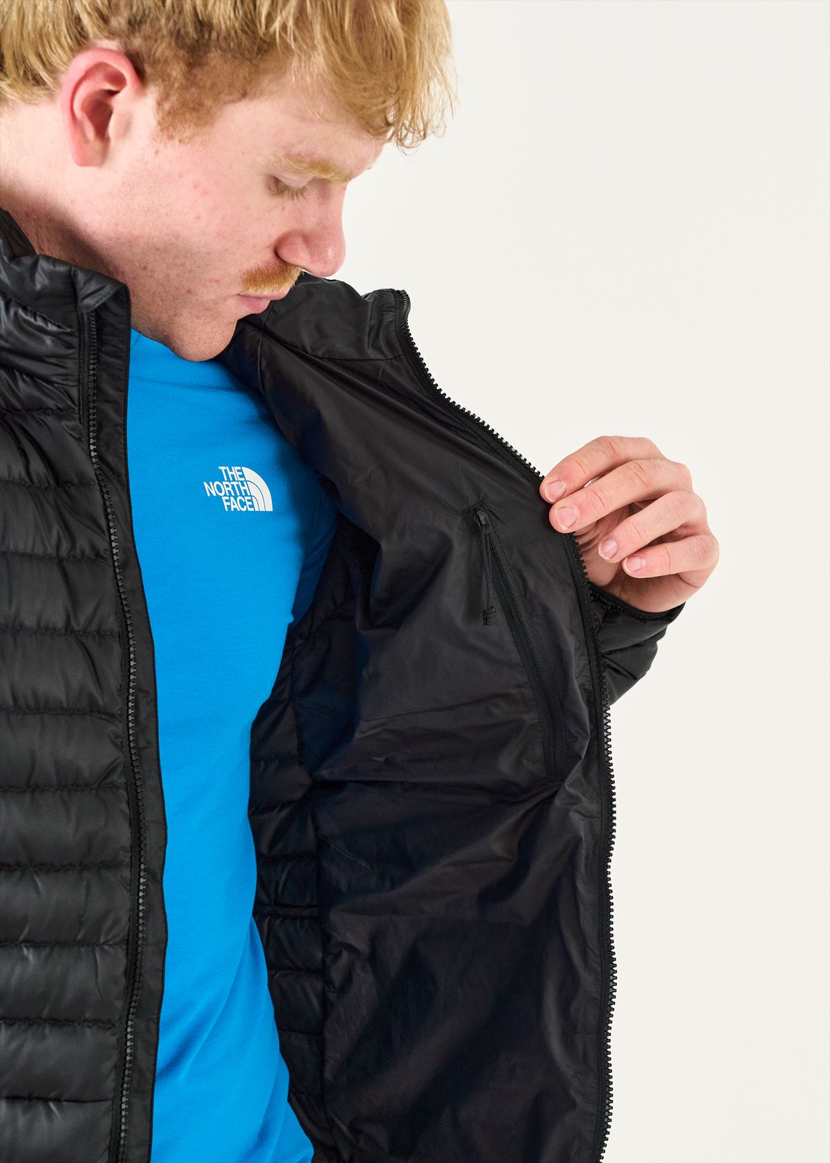 Internal zipped pocket 