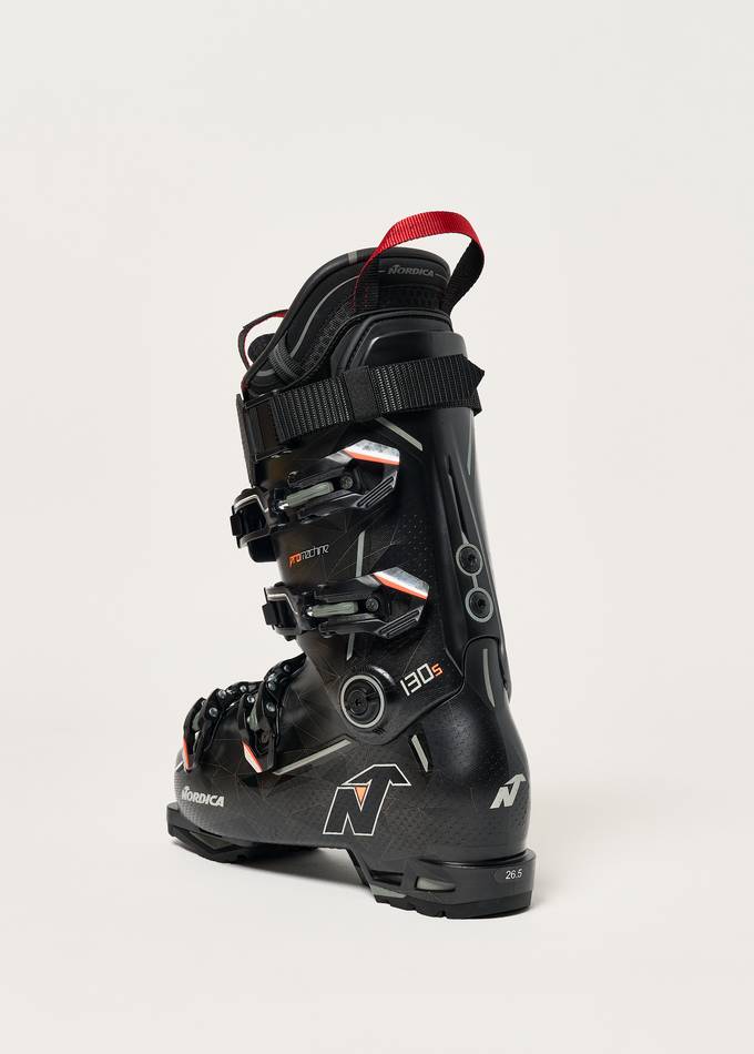 Nordica Dobermann Multigara DC Skis + Comp 13 FDT Bindings