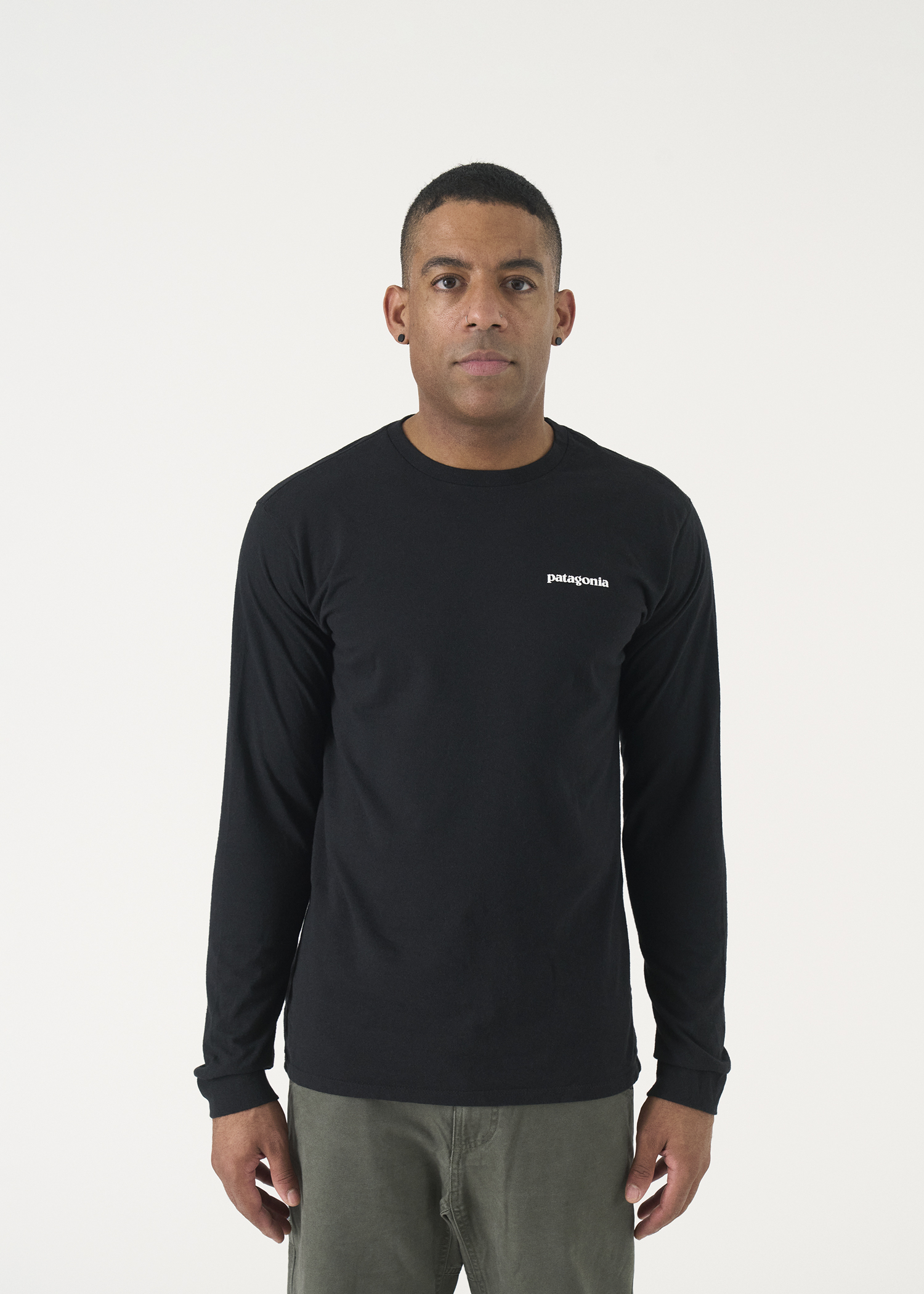 PATAGONIA 38518 BLK MEN’S LONG-SLEEVED Patagonia Shirt Mens Large Black Long Sleeved P-6 Logo