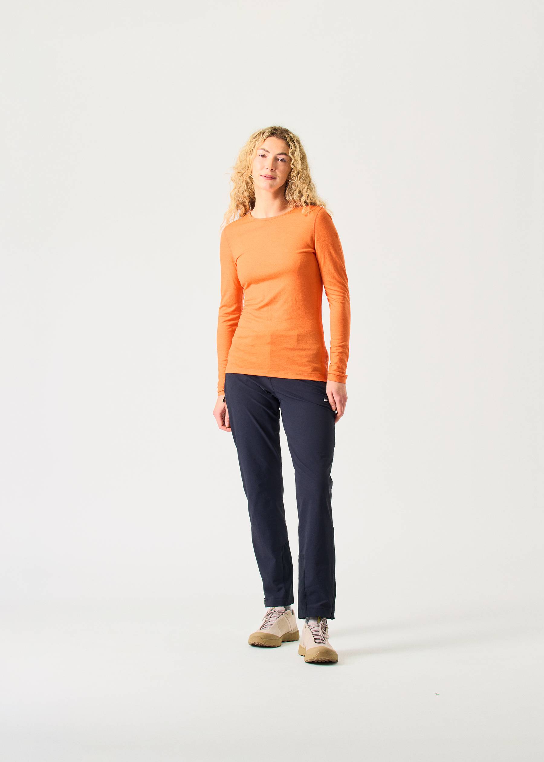 Image - 2 - Bodyfit 200 Oasis Long Sleeved Crew