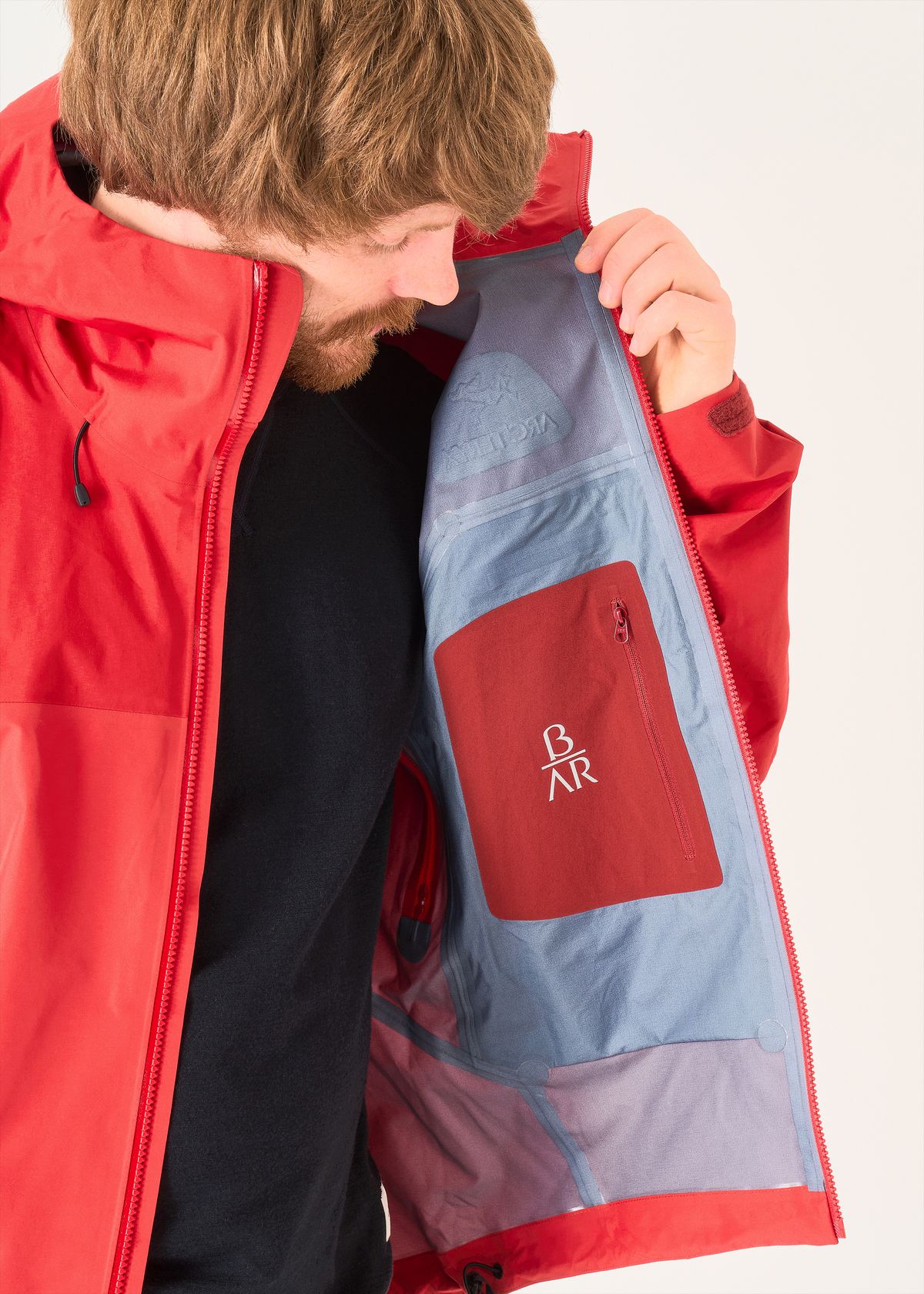  Internal zipped pocket