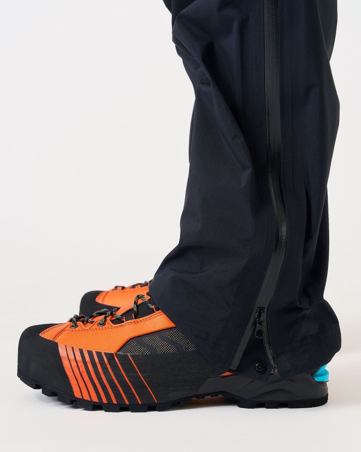 Snap adjustable cuffs