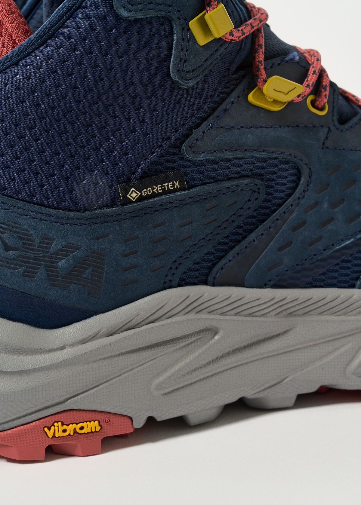 GORE-TEX waterproof protection