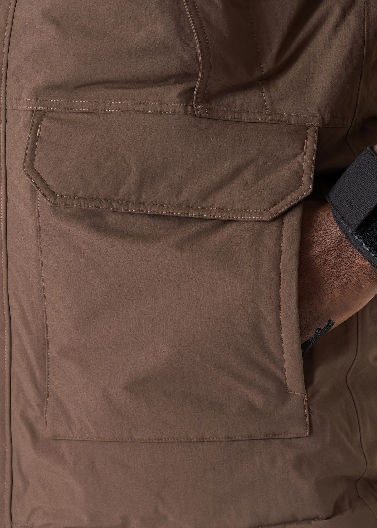 Dual entry hand pockets