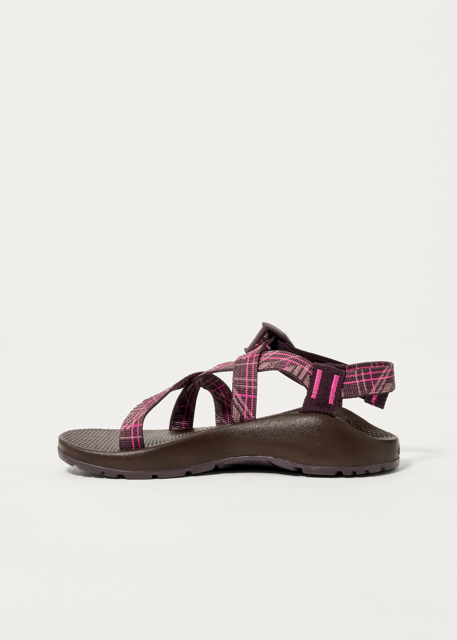 c.h.△ Chaco Z1 Classic Sandals
