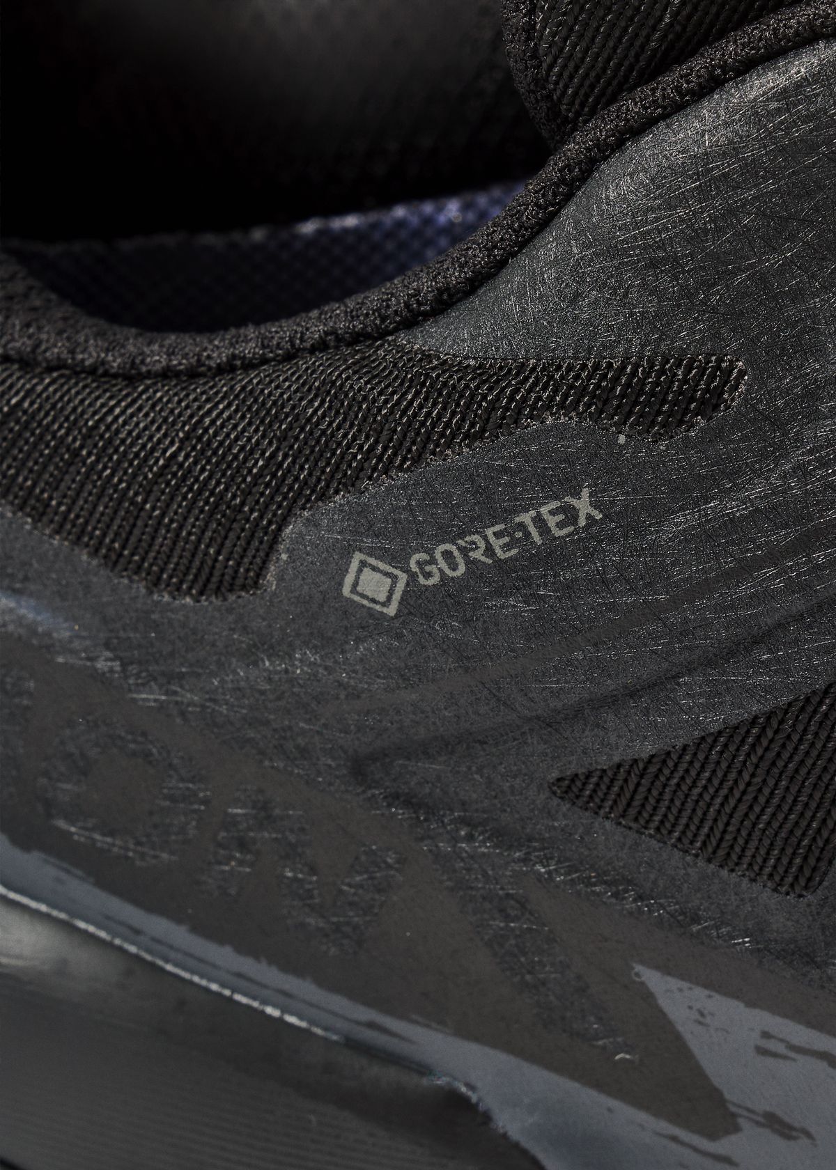 GORE-TEX waterproof protection