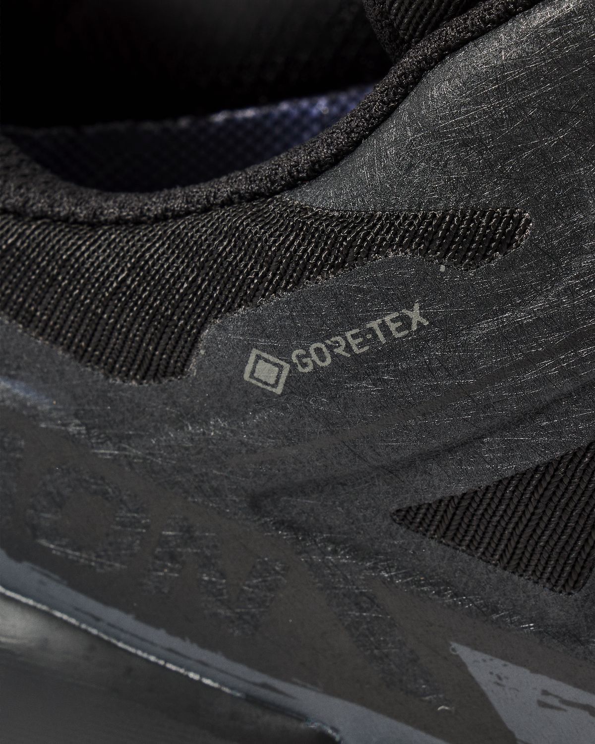 GORE-TEX waterproof protection