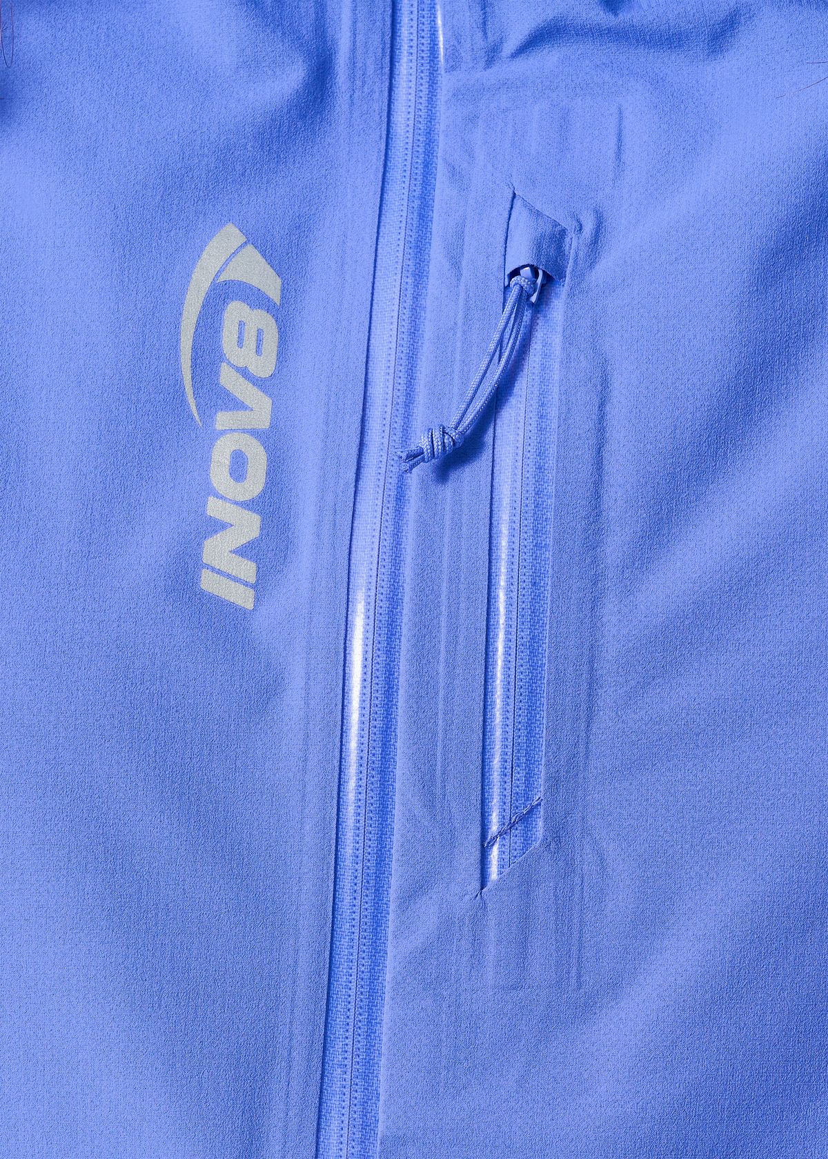 Zipped chest pocket 