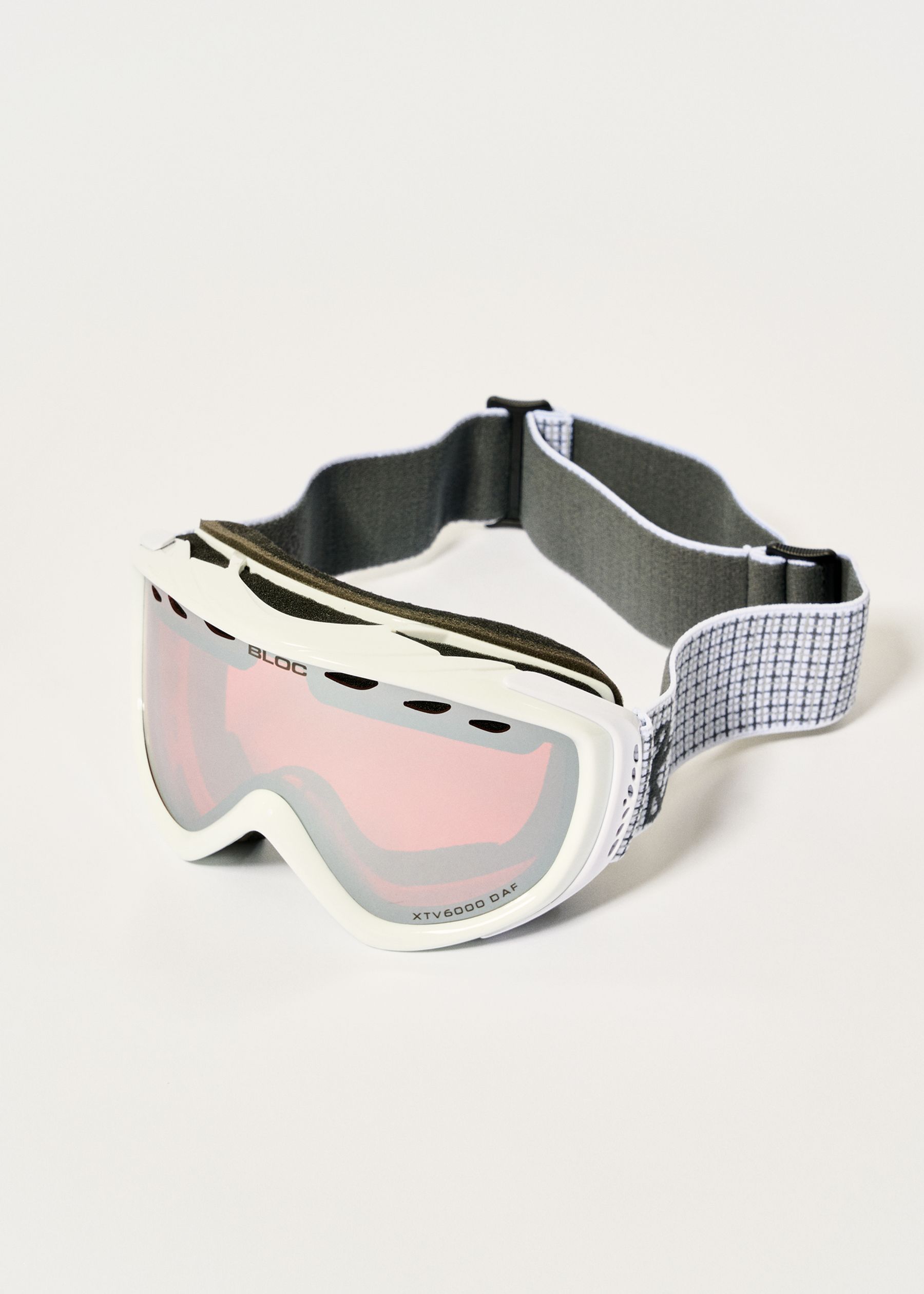 Image - 3 - Mars White / Vermillion Goggles
