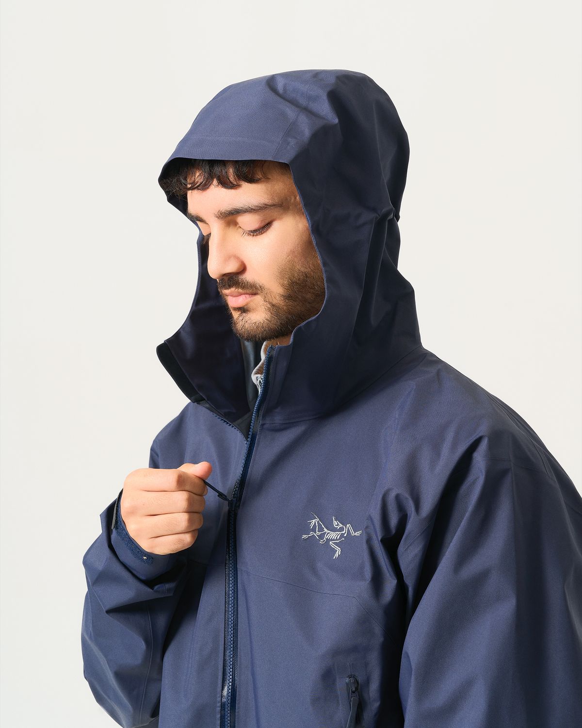 Adjustable low-profile StormHood 