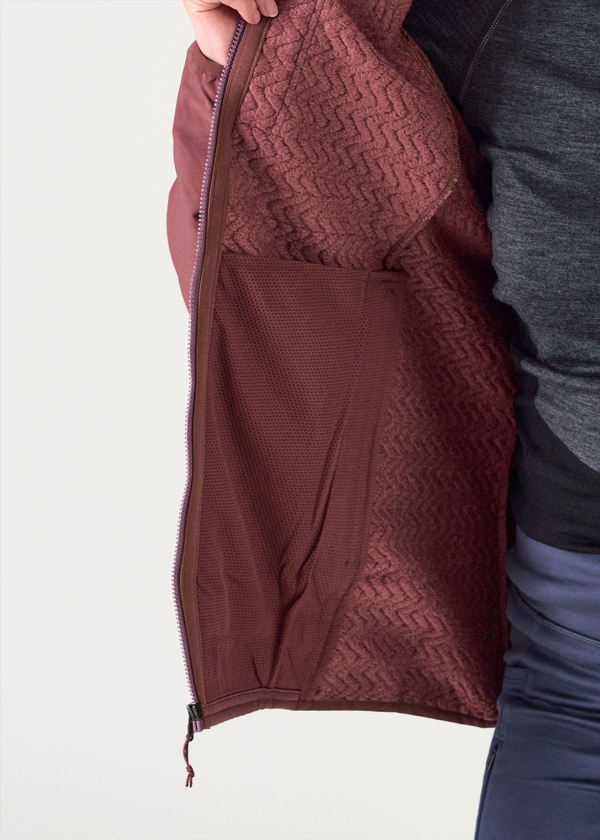 Internal drop pockets