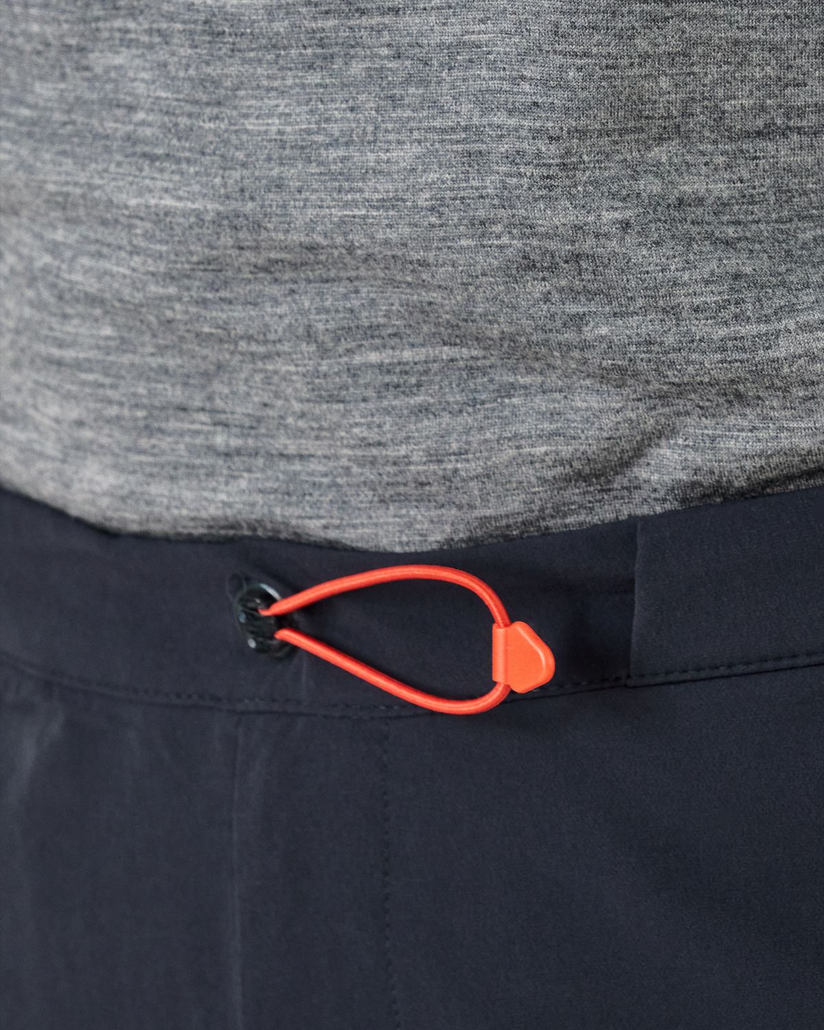   Semi-elasticated waistband with drawcord 