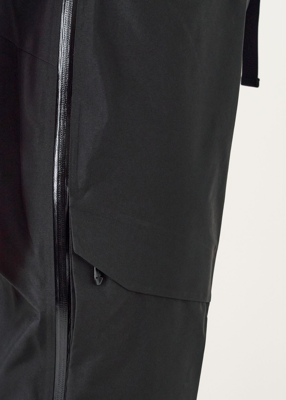 Embedded RECCO reflector