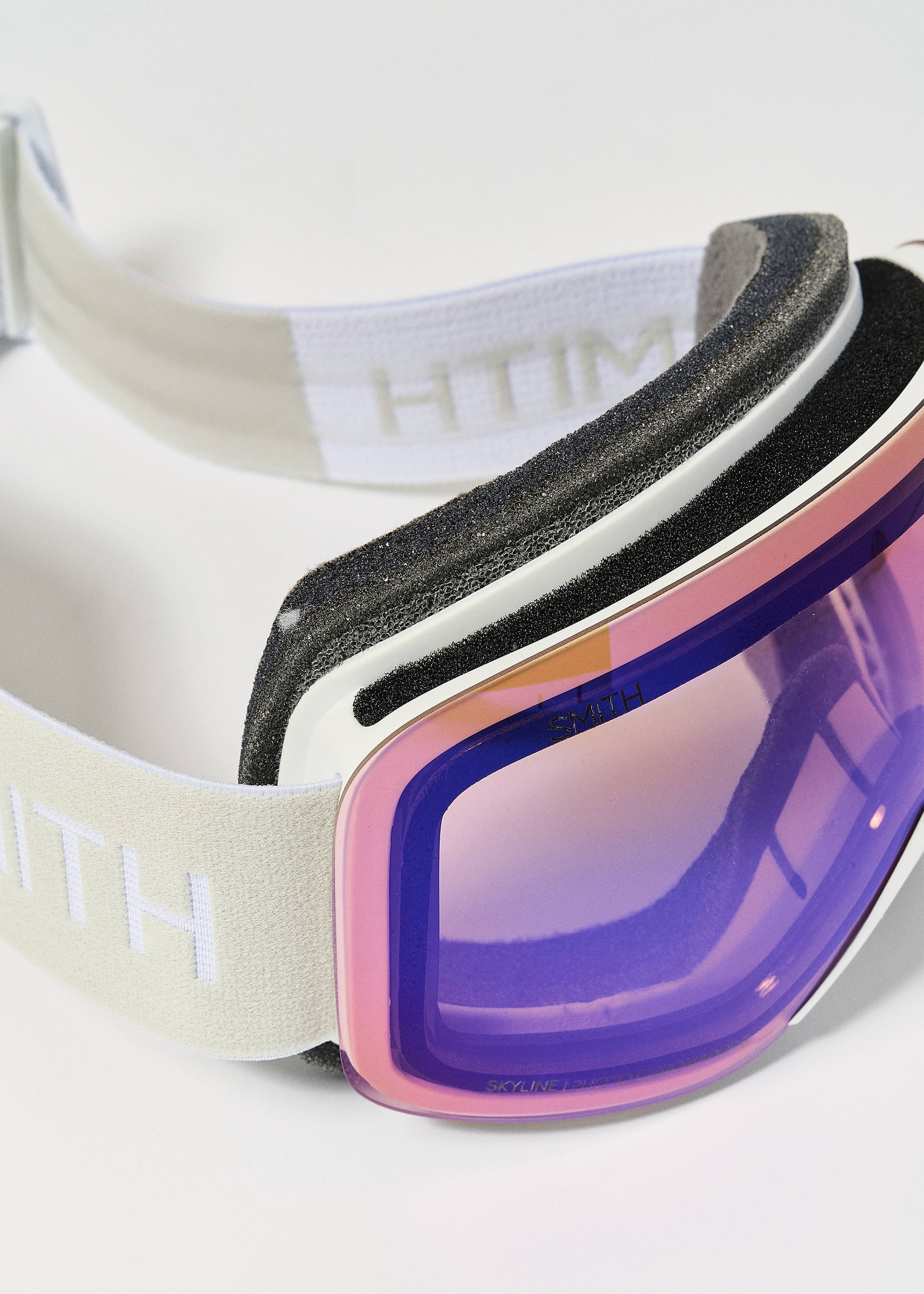 Smith Skyline White Vapor / ChromaPop Pro Photochromic Blue Mirror