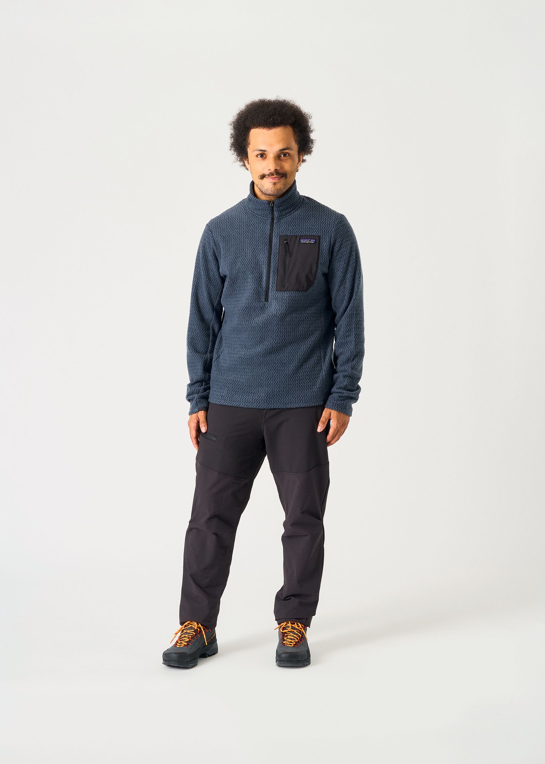Image - 2 - R1 Air Zip Neck