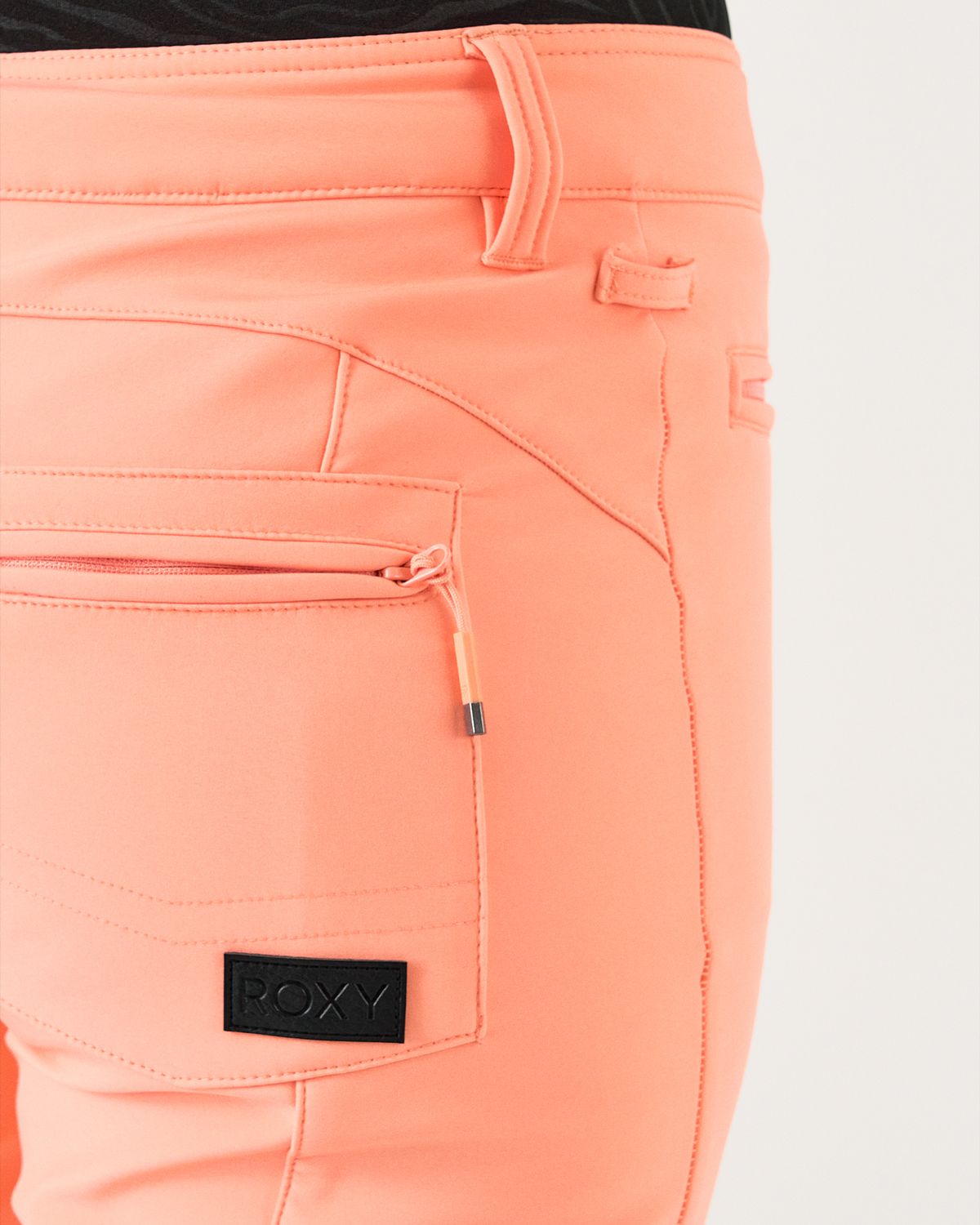 Front & Rear Pockets