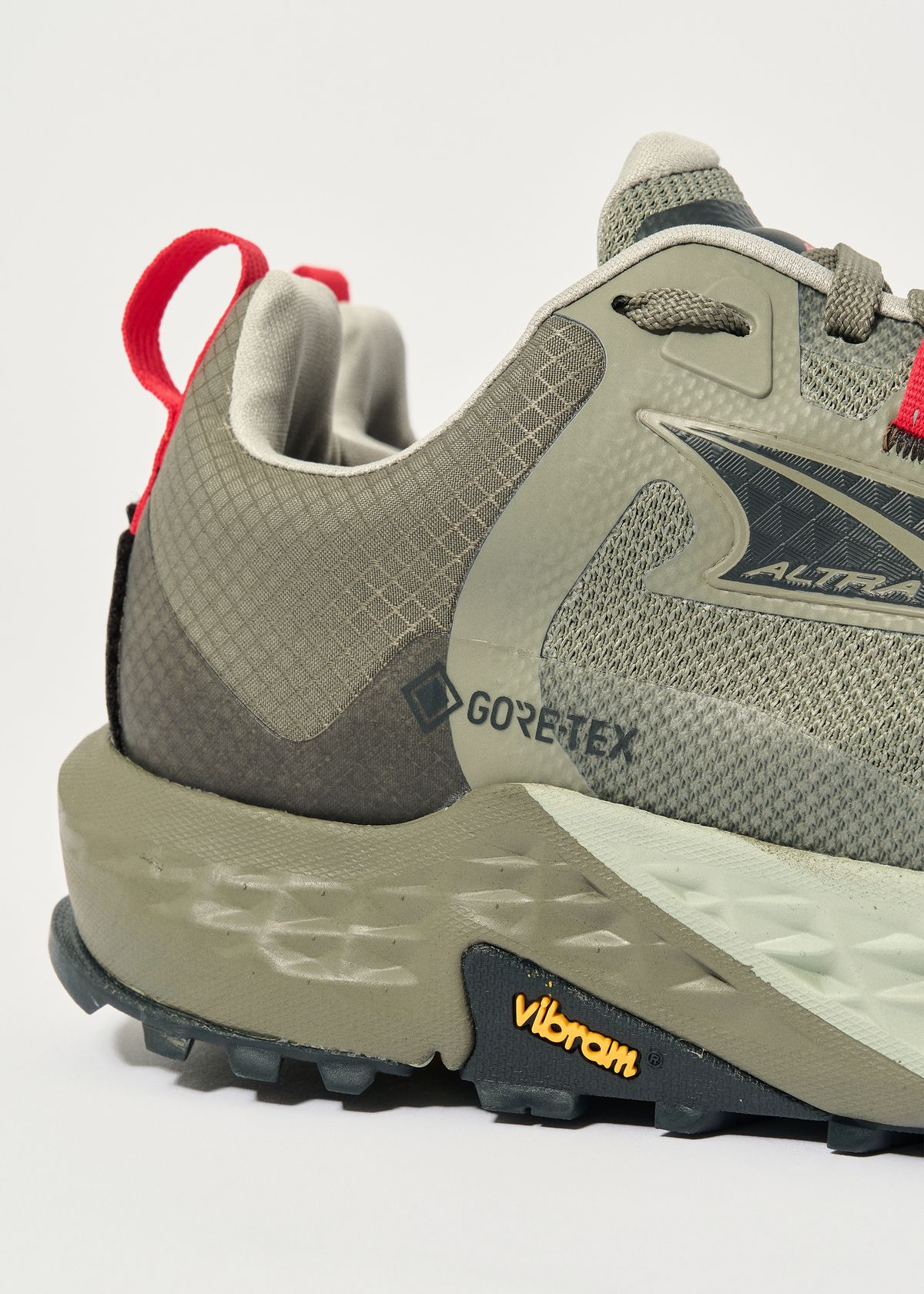 GORE-TEX waterproof protection 