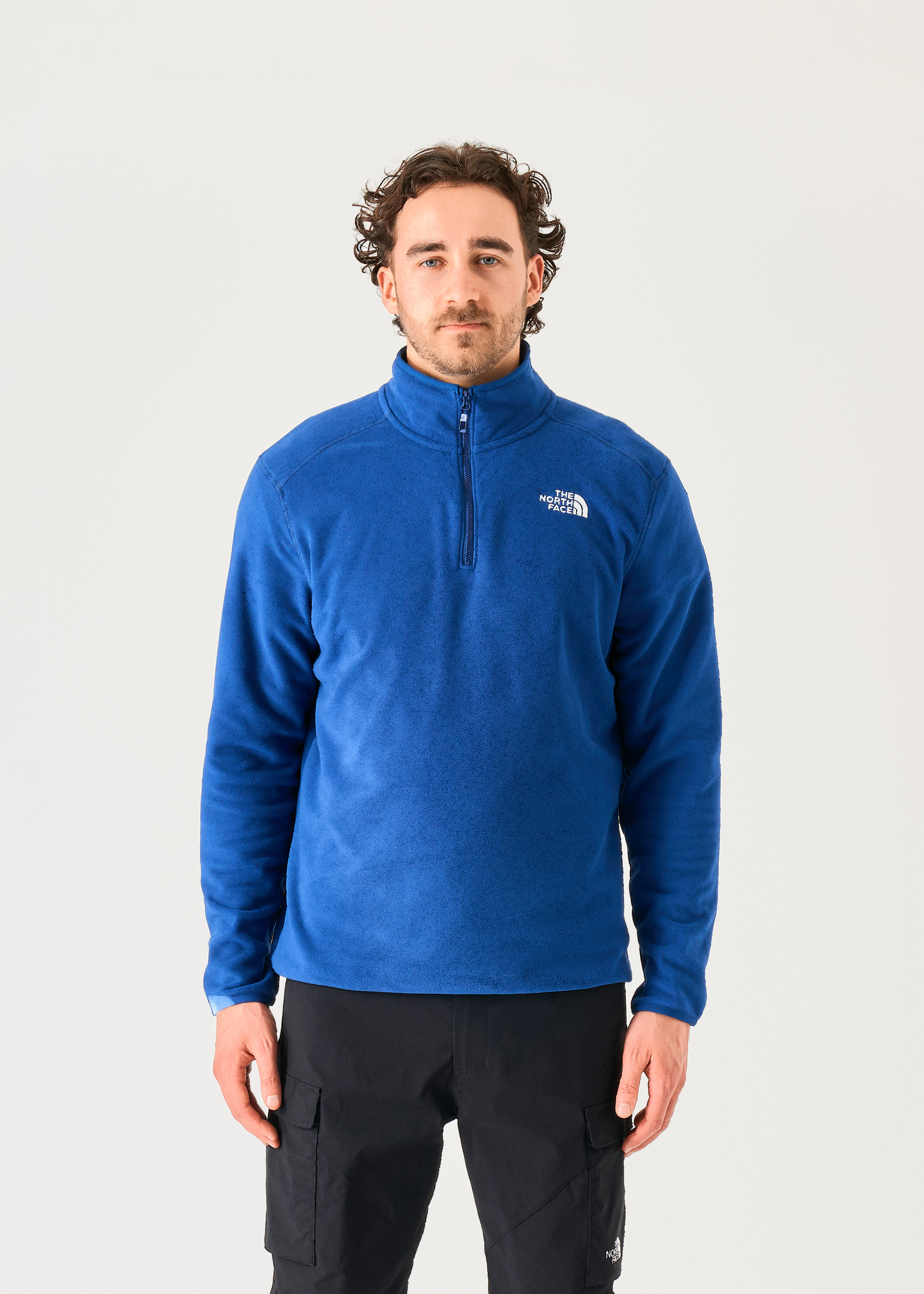 205532943_model_ellisbrigham_0