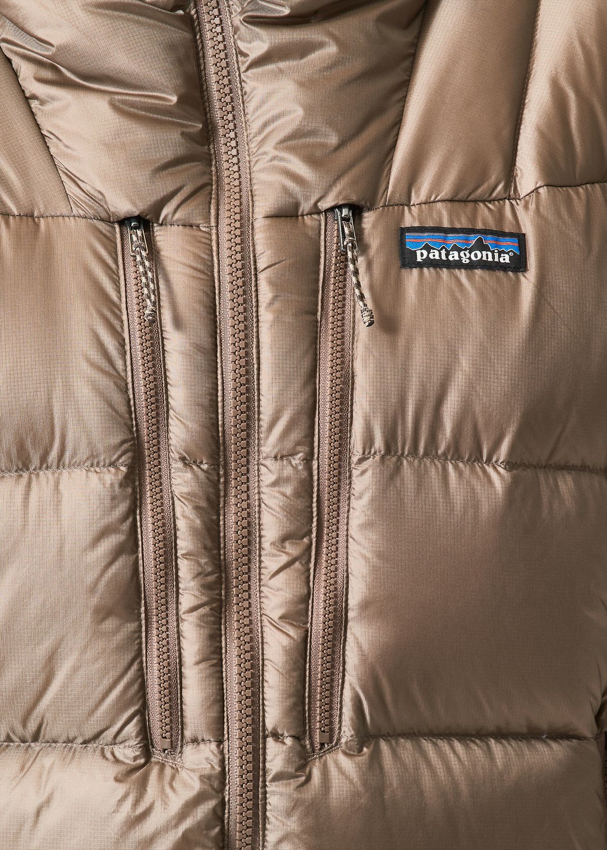 Zipped chest pockets